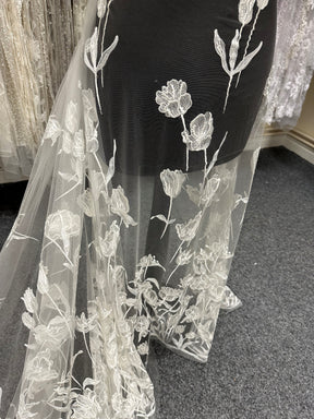 Ivory Italian Embroidered Lace - Sammie