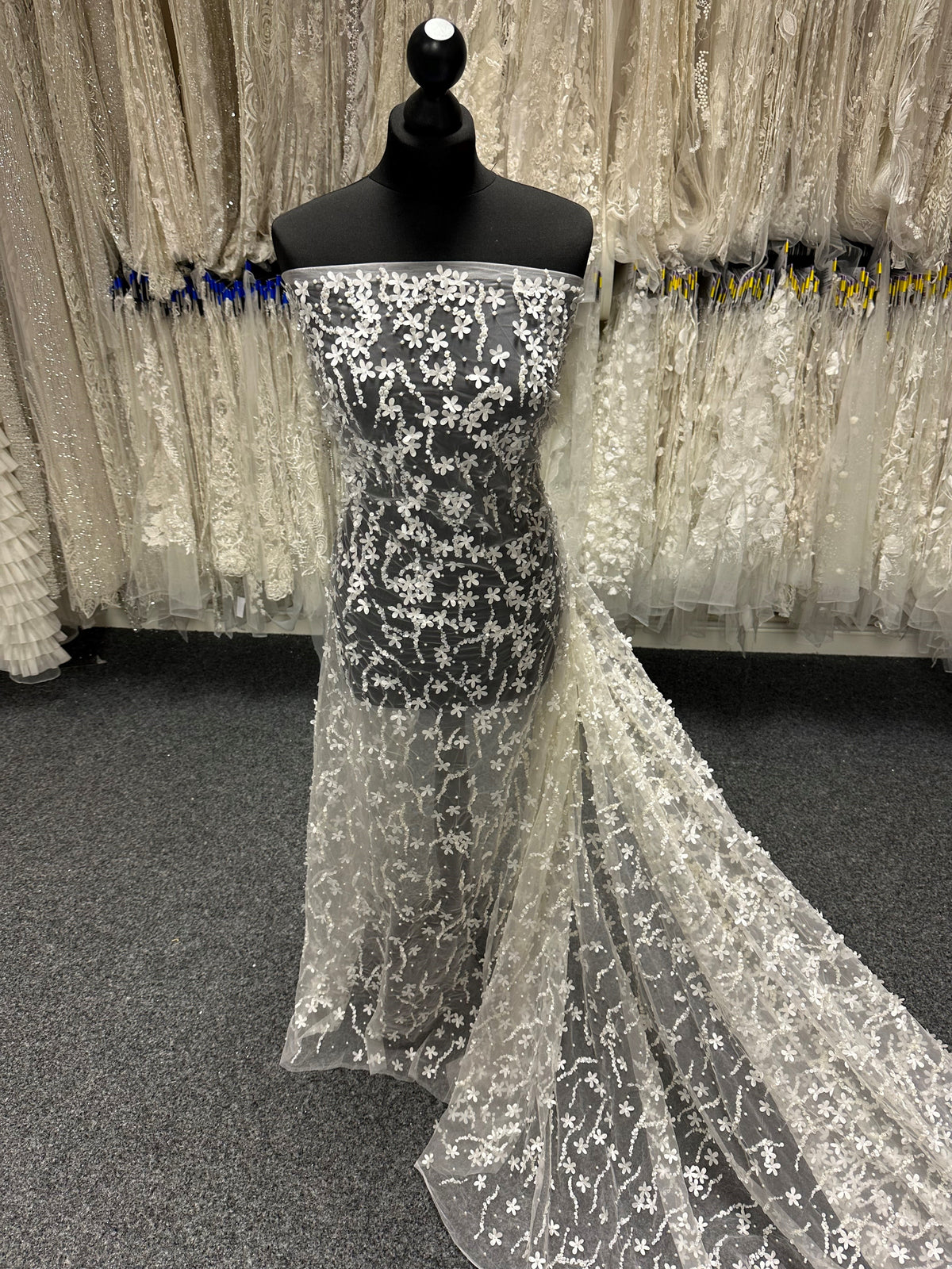 Ivory Beaded Laser Lace - Lockette