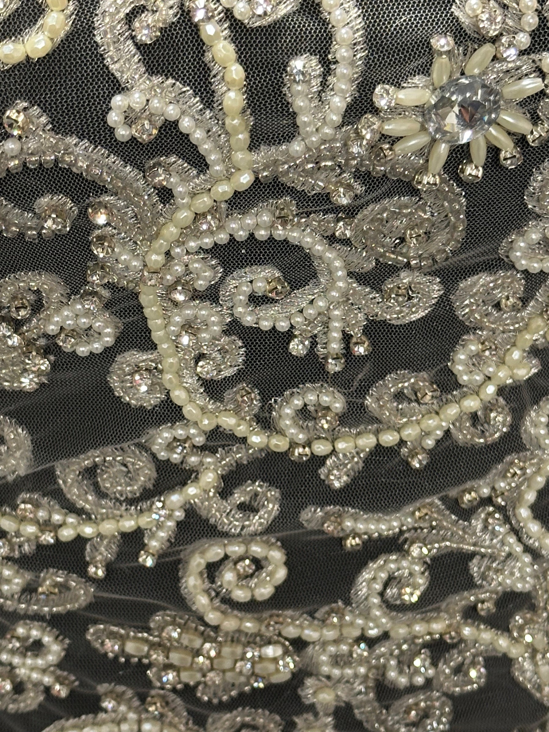 Ivory Crystal Lace - Kimchi