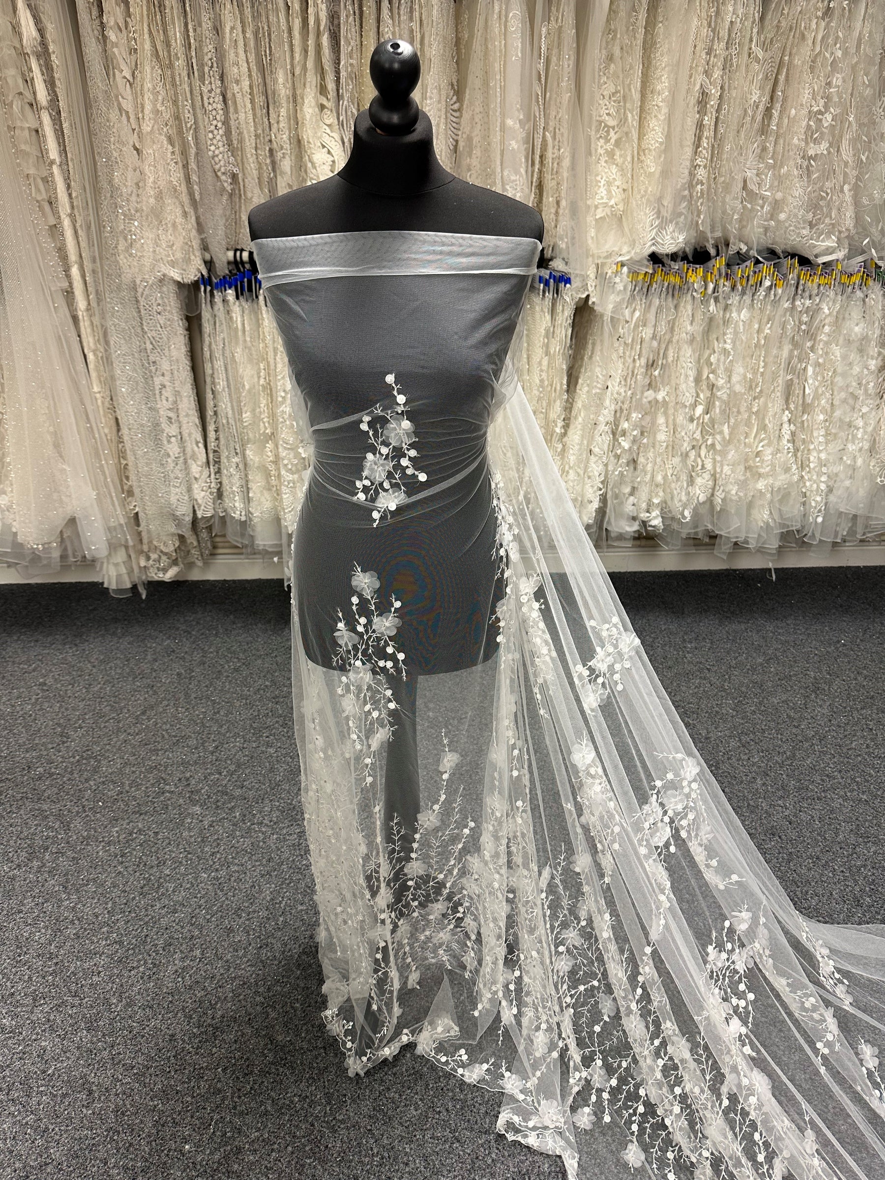 Ivory Beaded Lace – Lamar