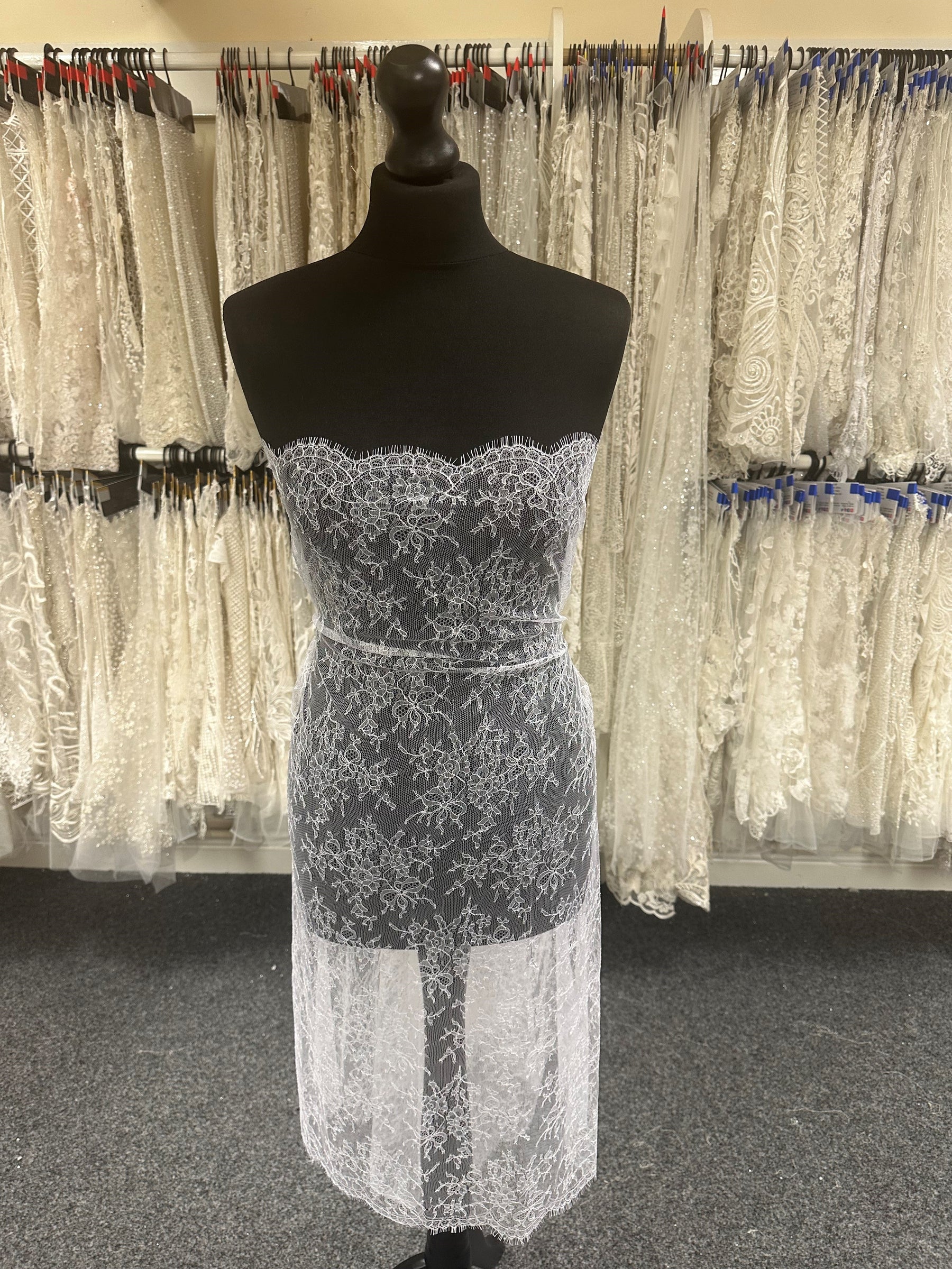 francesca's white dresses White Chantilly Lace