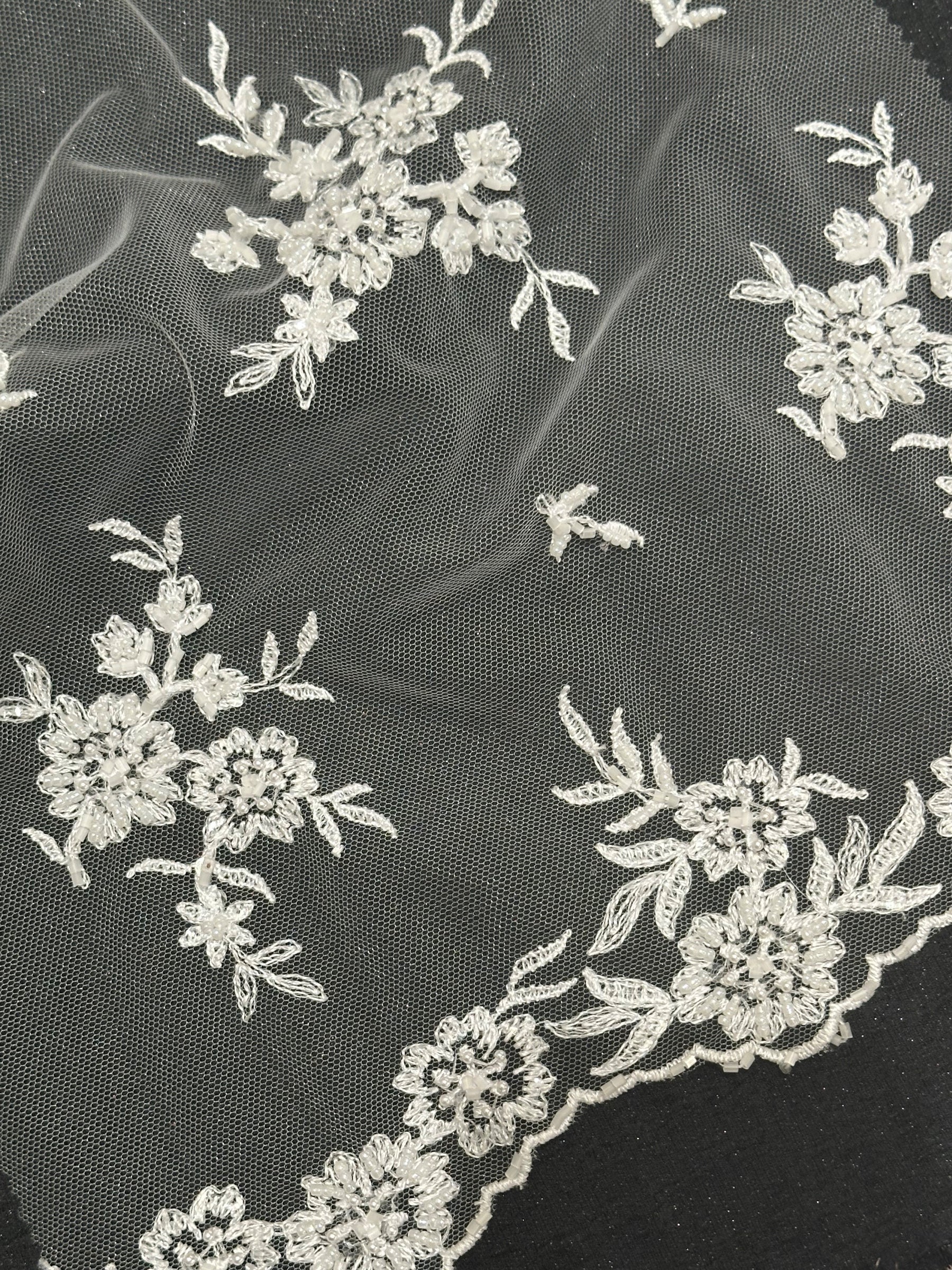 Ivory Sequinned Lace - Roxanne (CF)