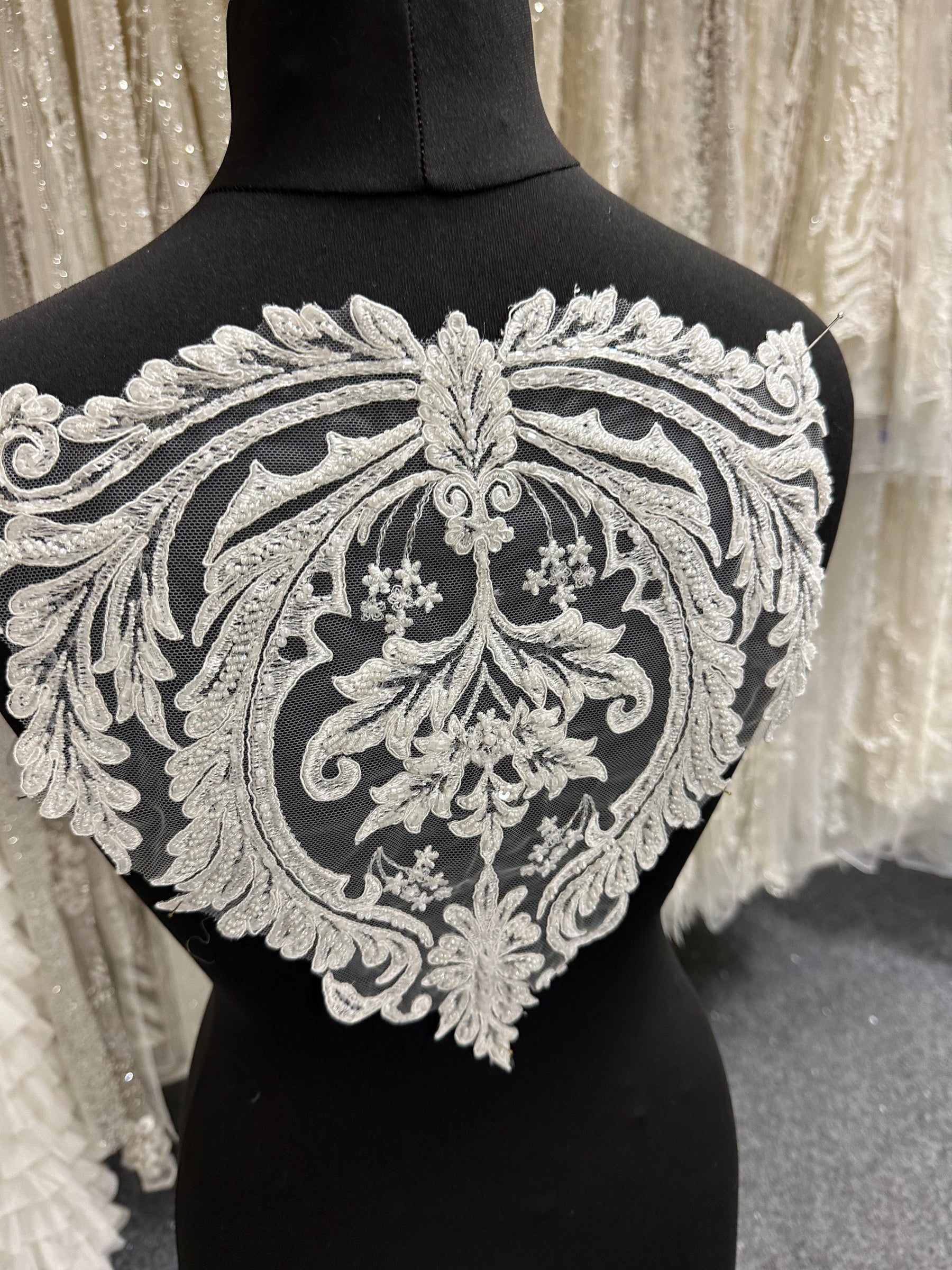 Ivory Beaded Lace Applique - Zarf