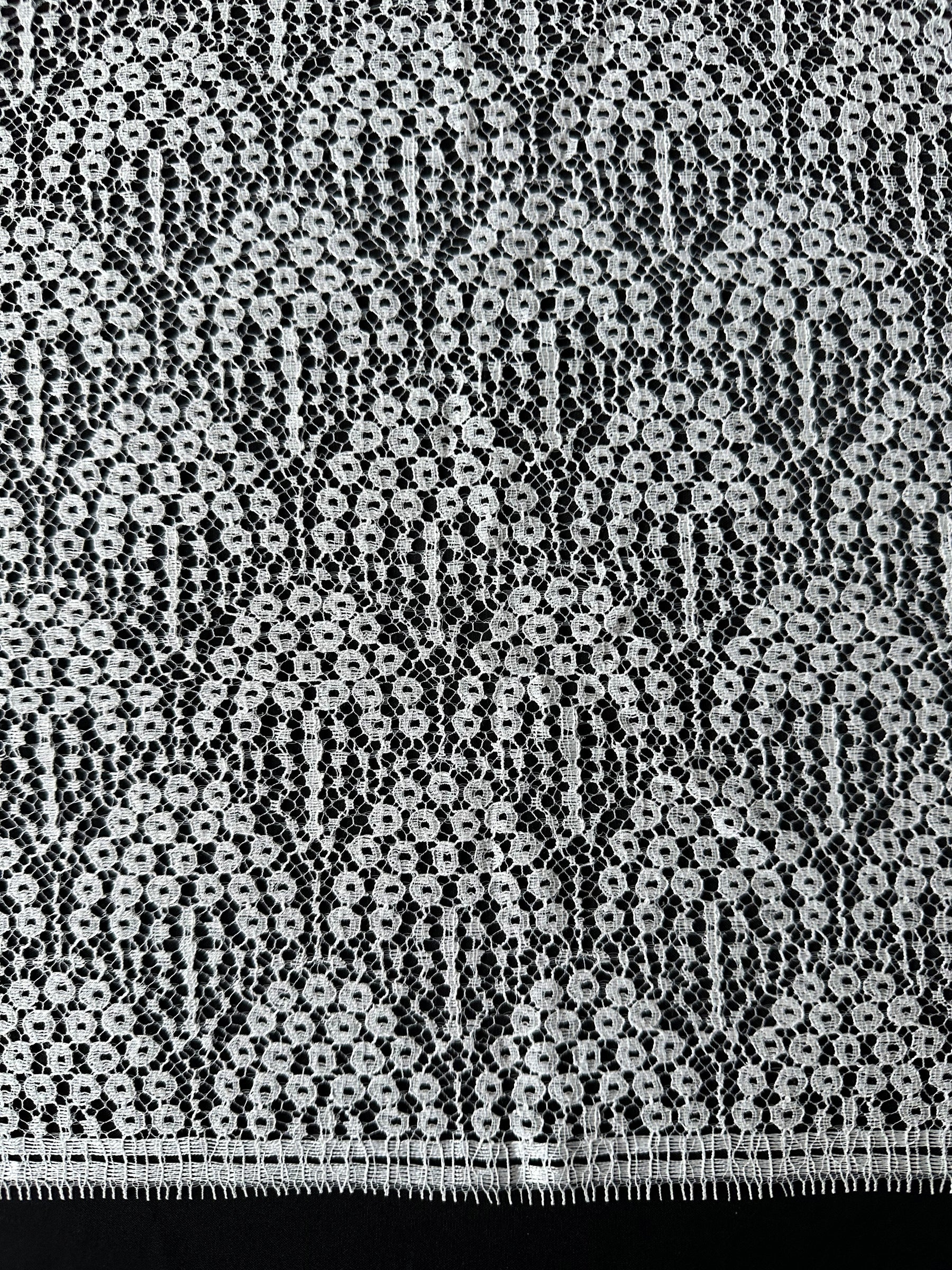 Ivory Chantilly Lace - Bentley