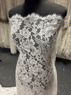 Ivory Corded Chantilly Lace - Grusso