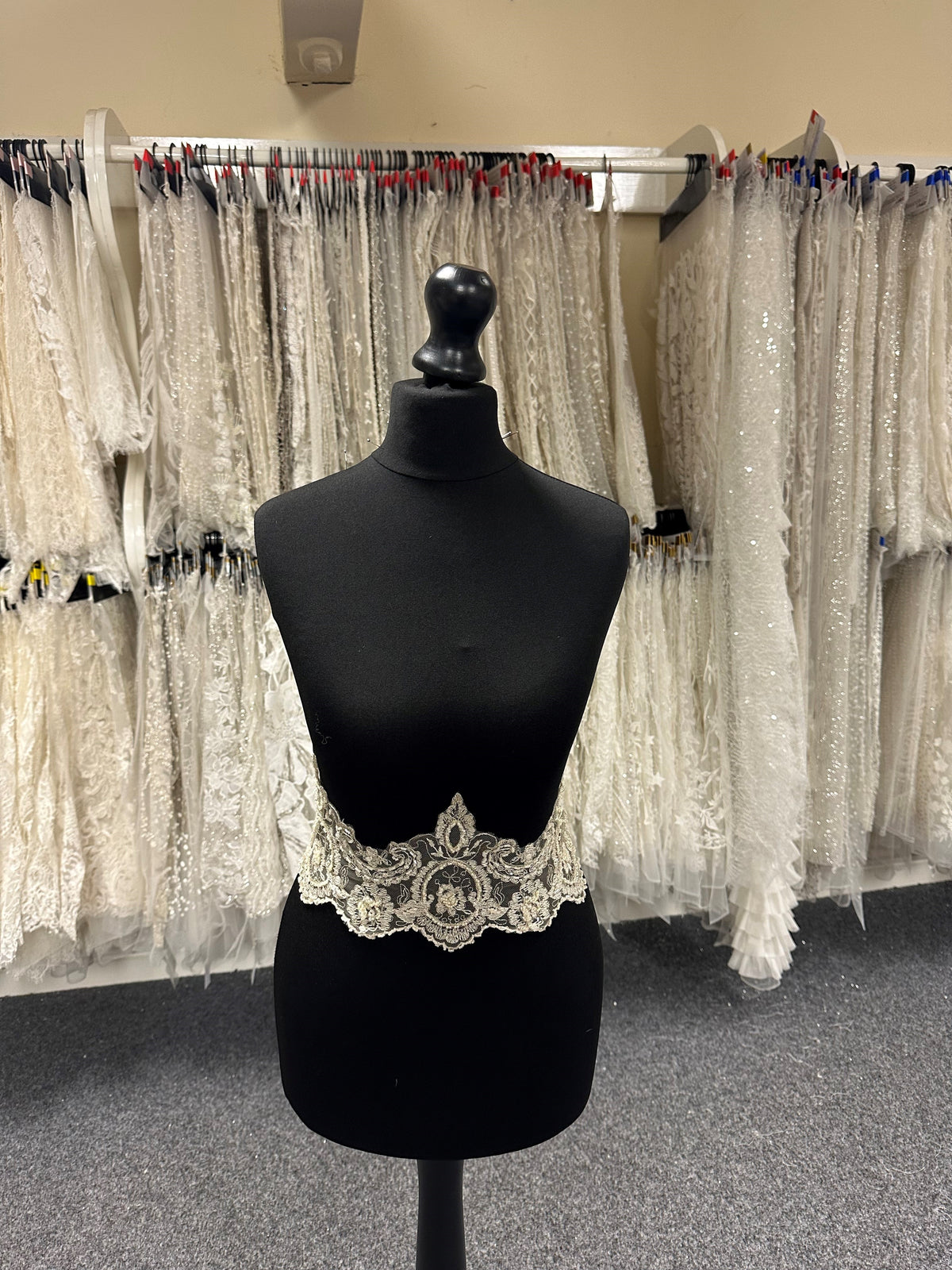 Cappuccino Embroidered Lace Trim - Sappy