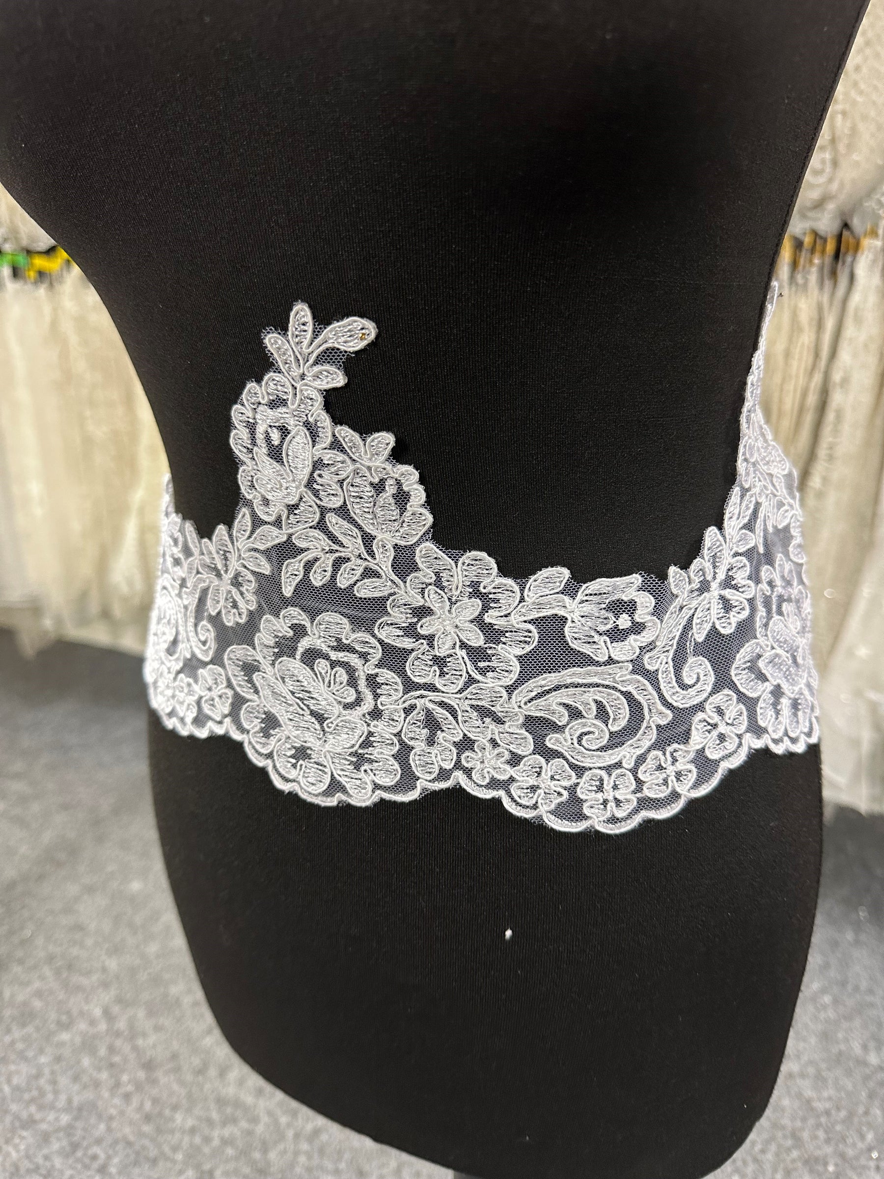 White Corded Lace Trim - Niagara