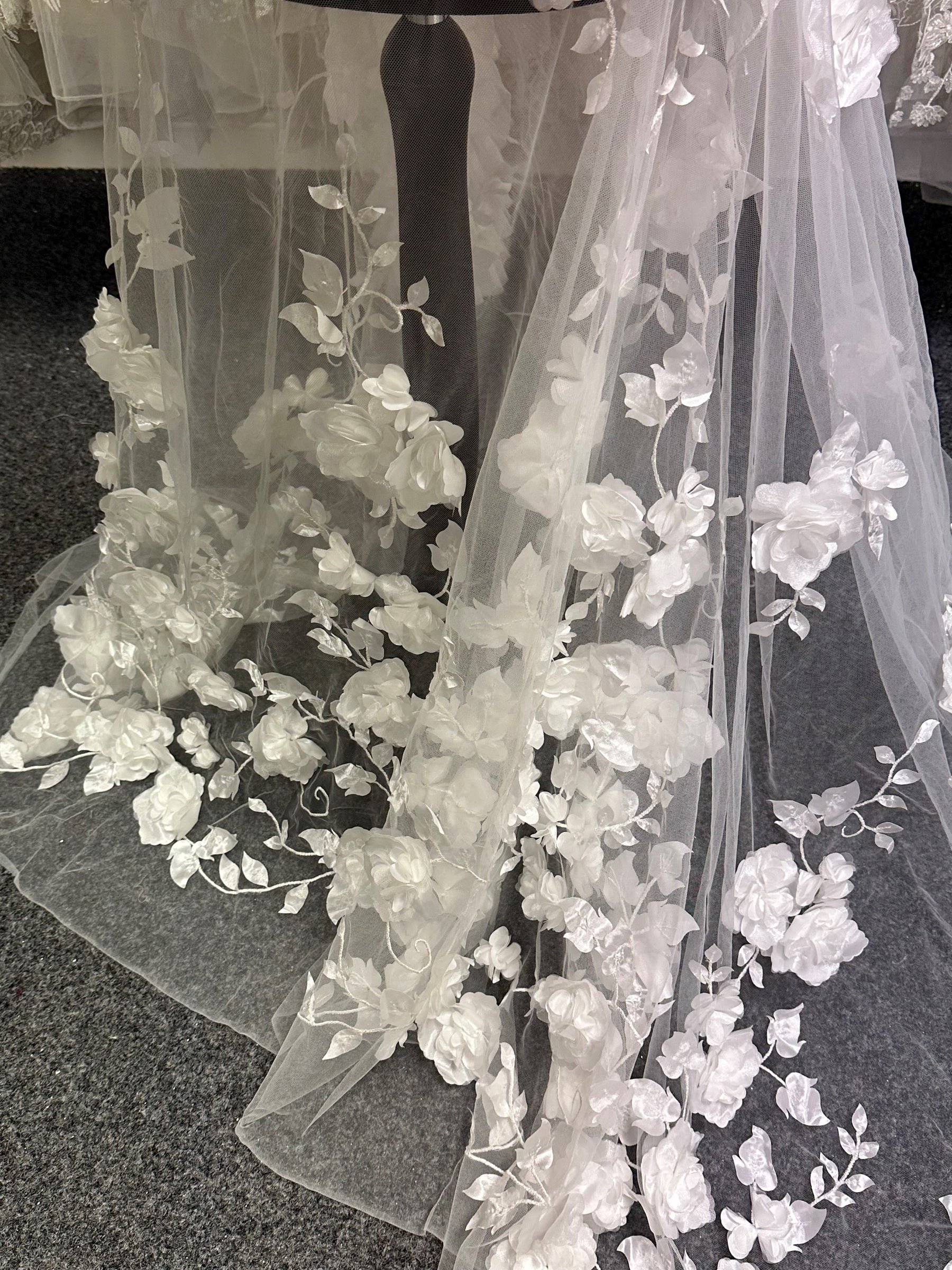 Ivory 3D Flower Lace - Helzel