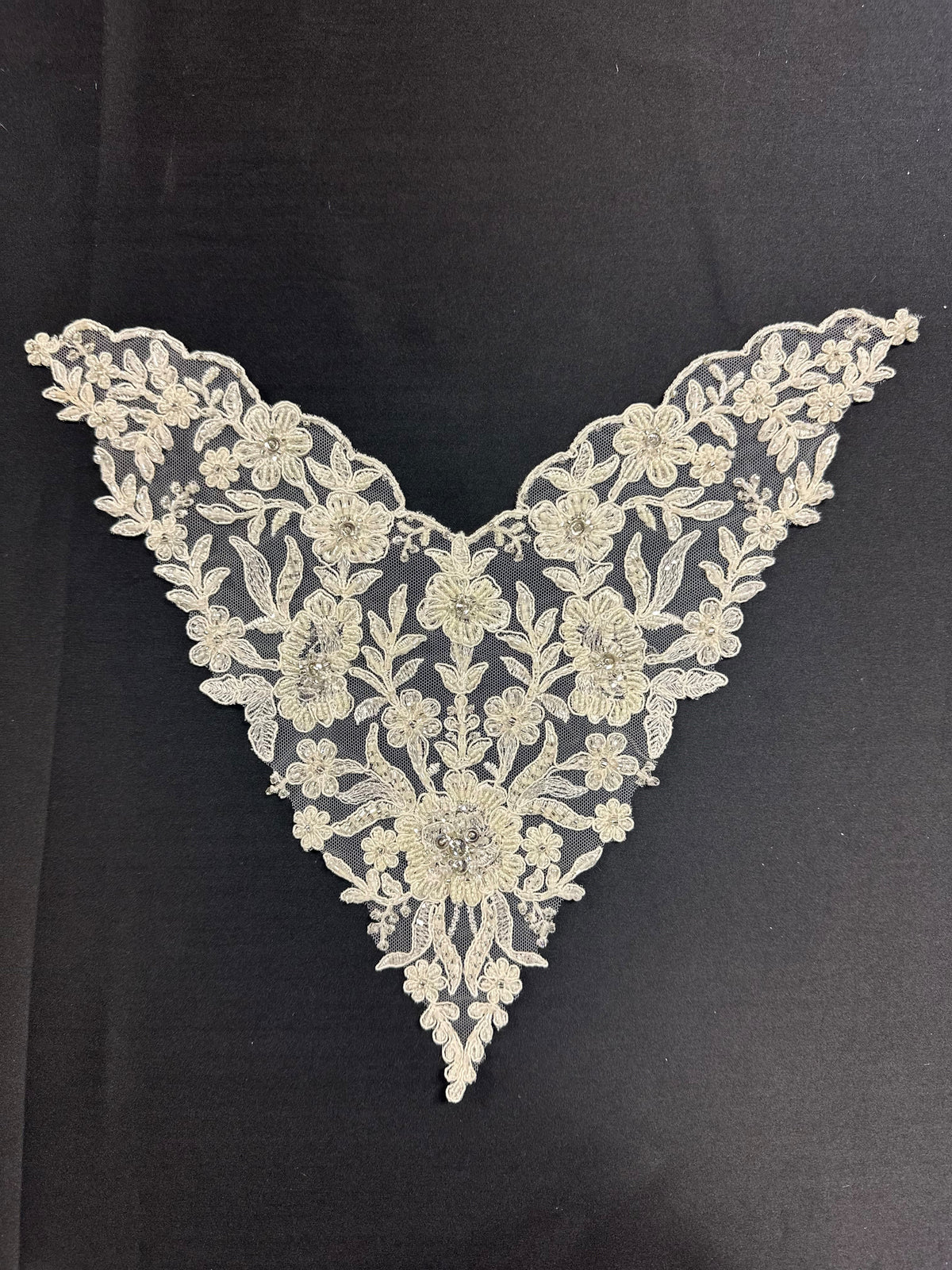 Crystal Embroidery - AP 2323 (CF)
