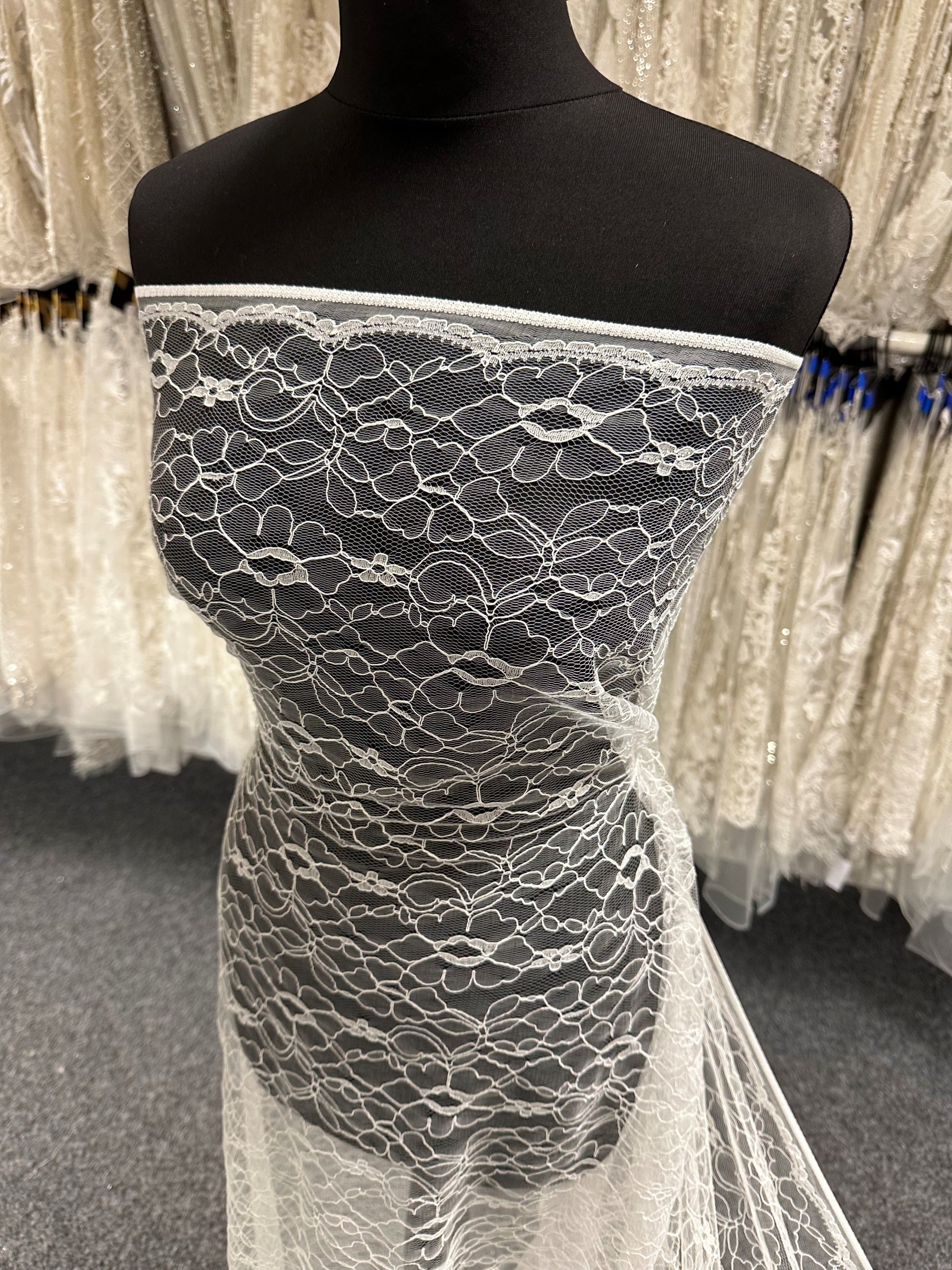 Ivory Corded Lace - Leanne