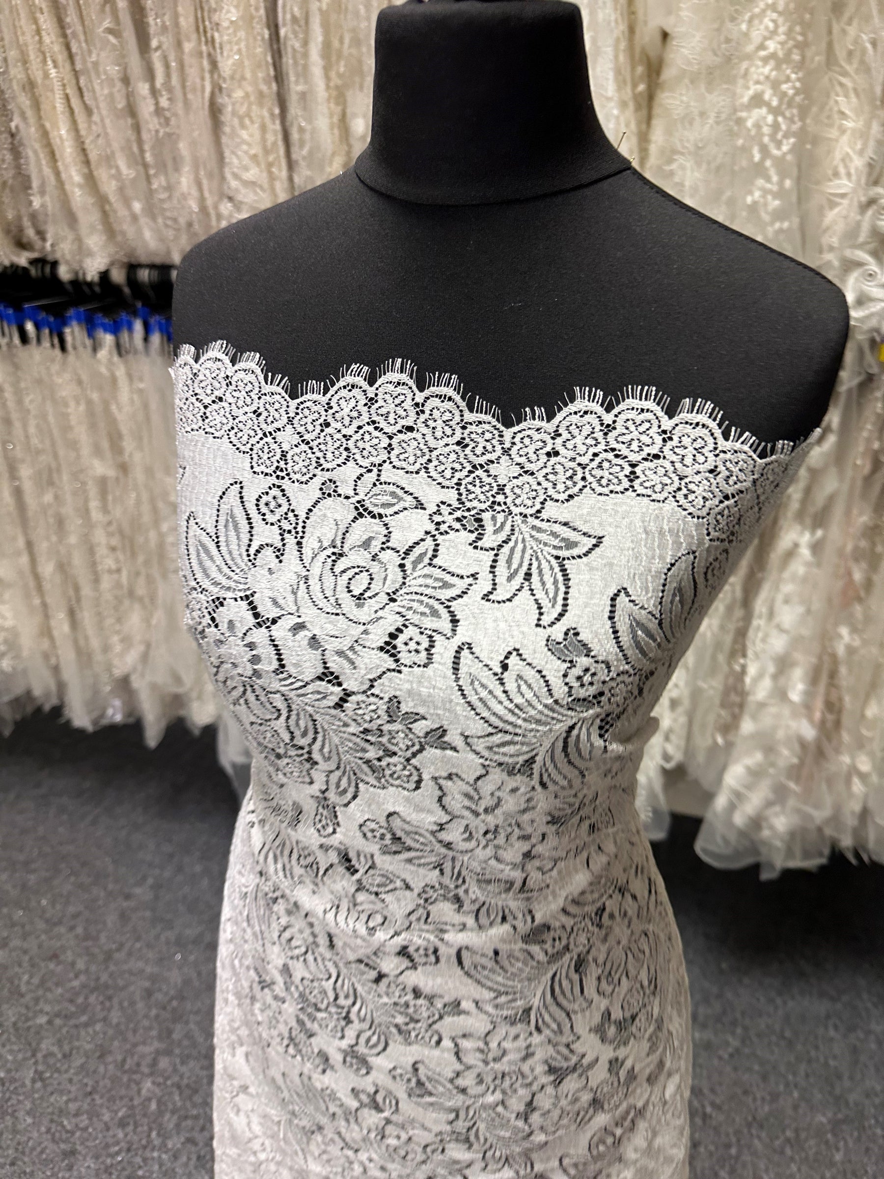 Ivory Chantilly Lace - Eileen