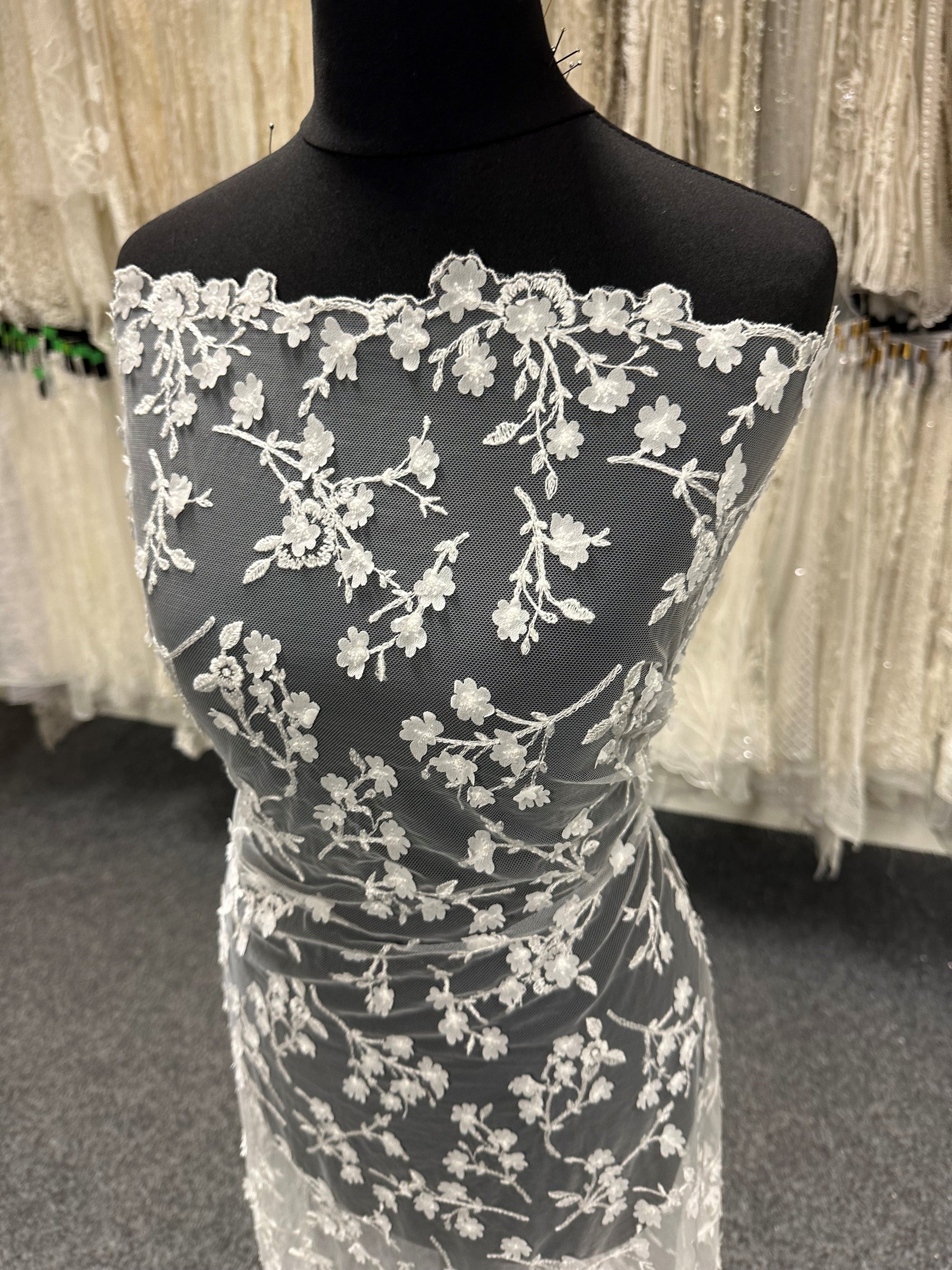 Ivory Laser Embroidery Lace - Hypnosis