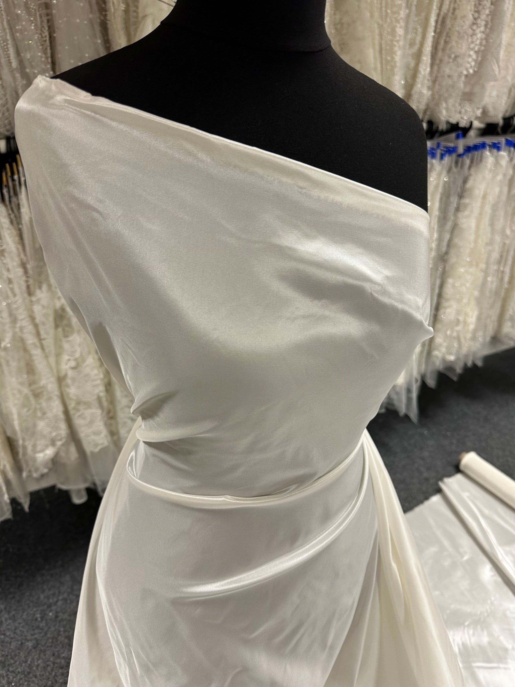 Ivory Polyester Taffeta - P600