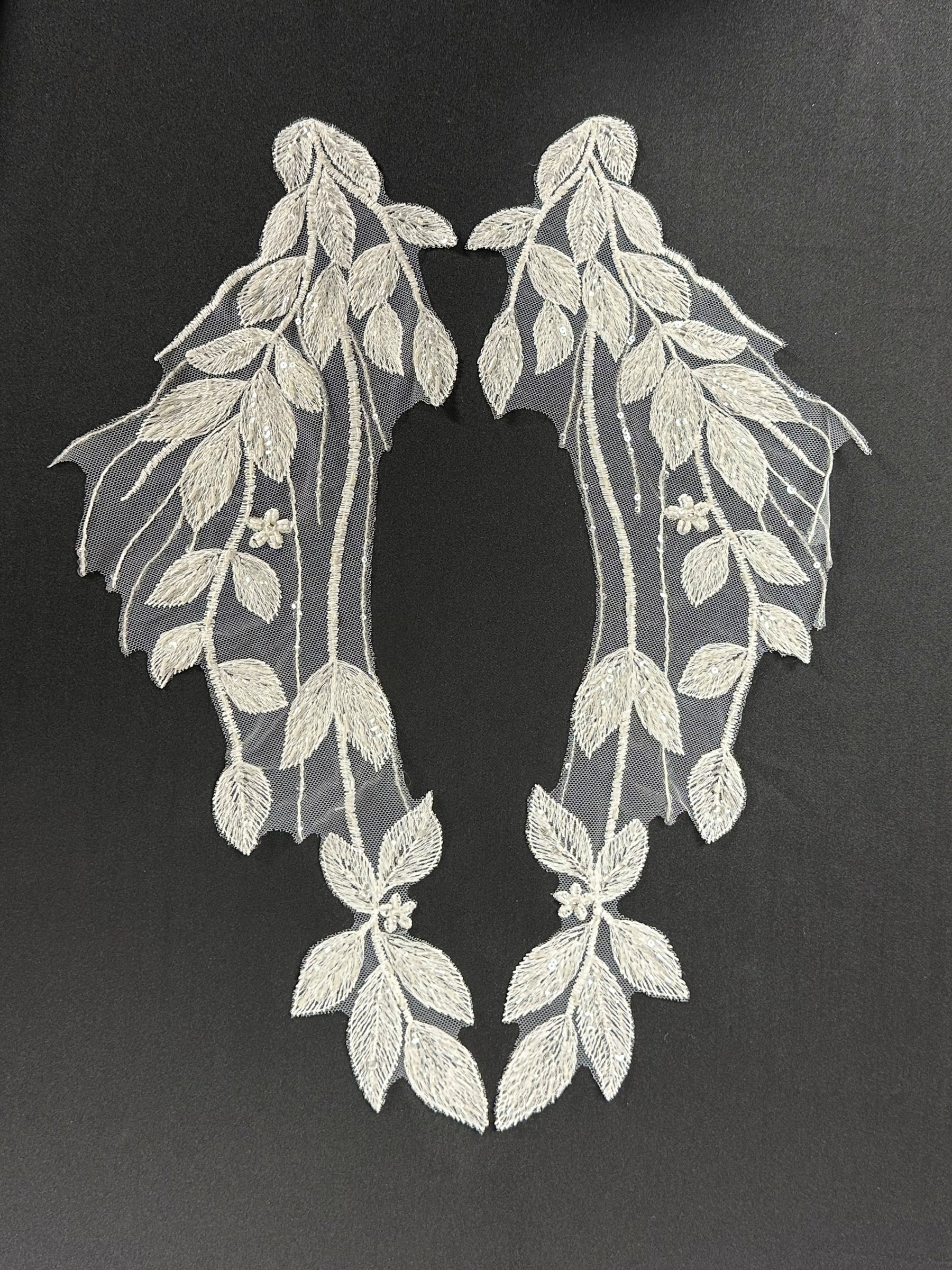 Ivory Beaded Lace Appliques - MT4010