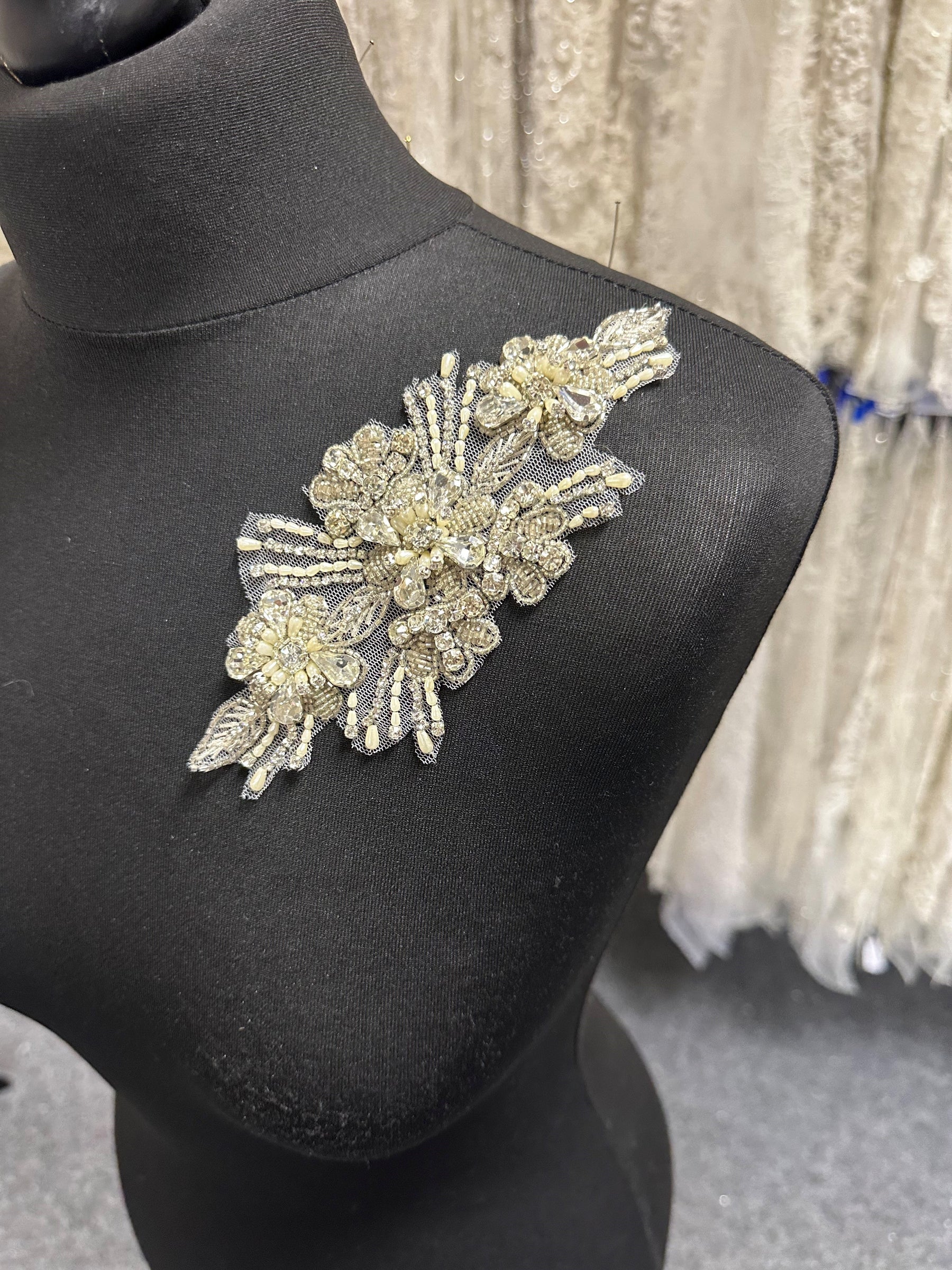 Crystal Embroidery - Oracle