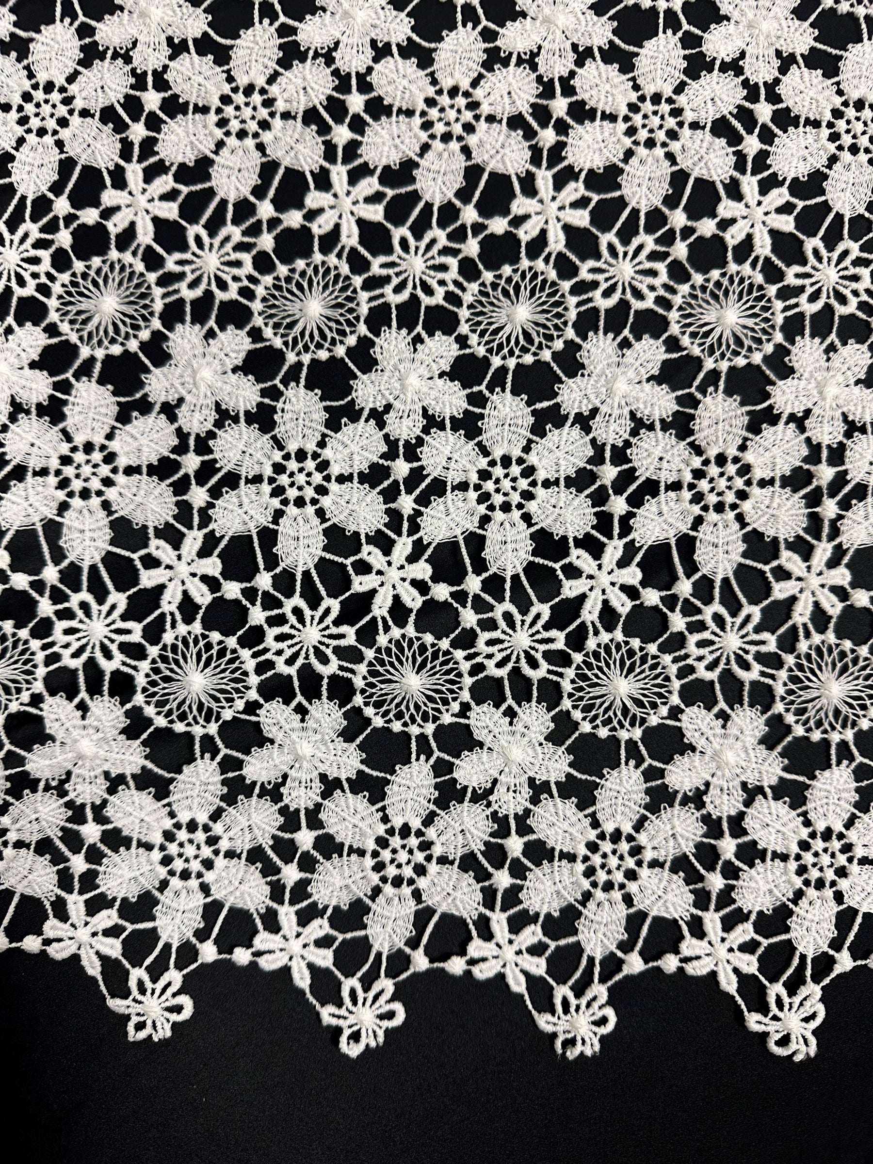 Ivory Guipure Lace - Dragoon