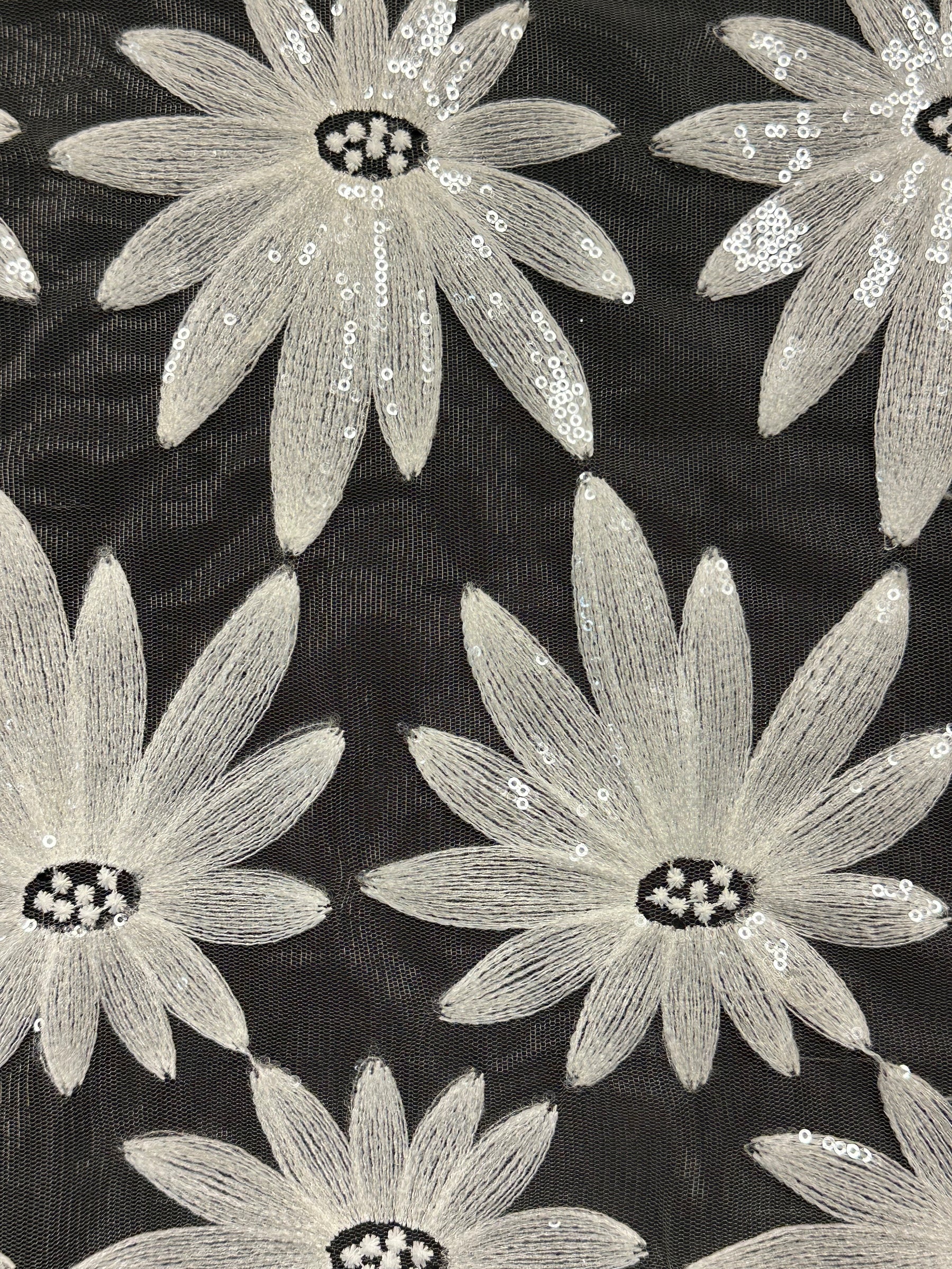 Ivory Embroidered Lace - Azores (CF)