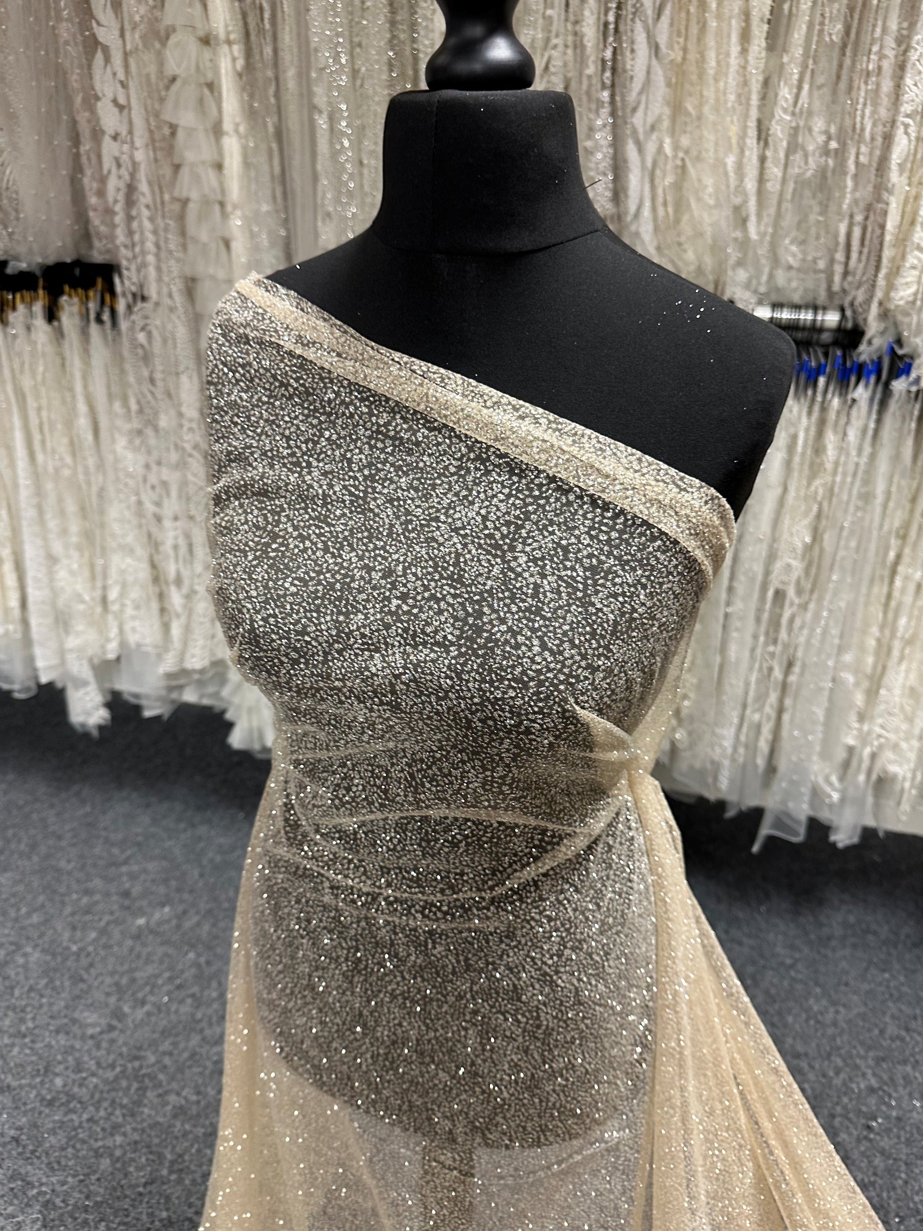 Nude Glitter Tulle - Attraction