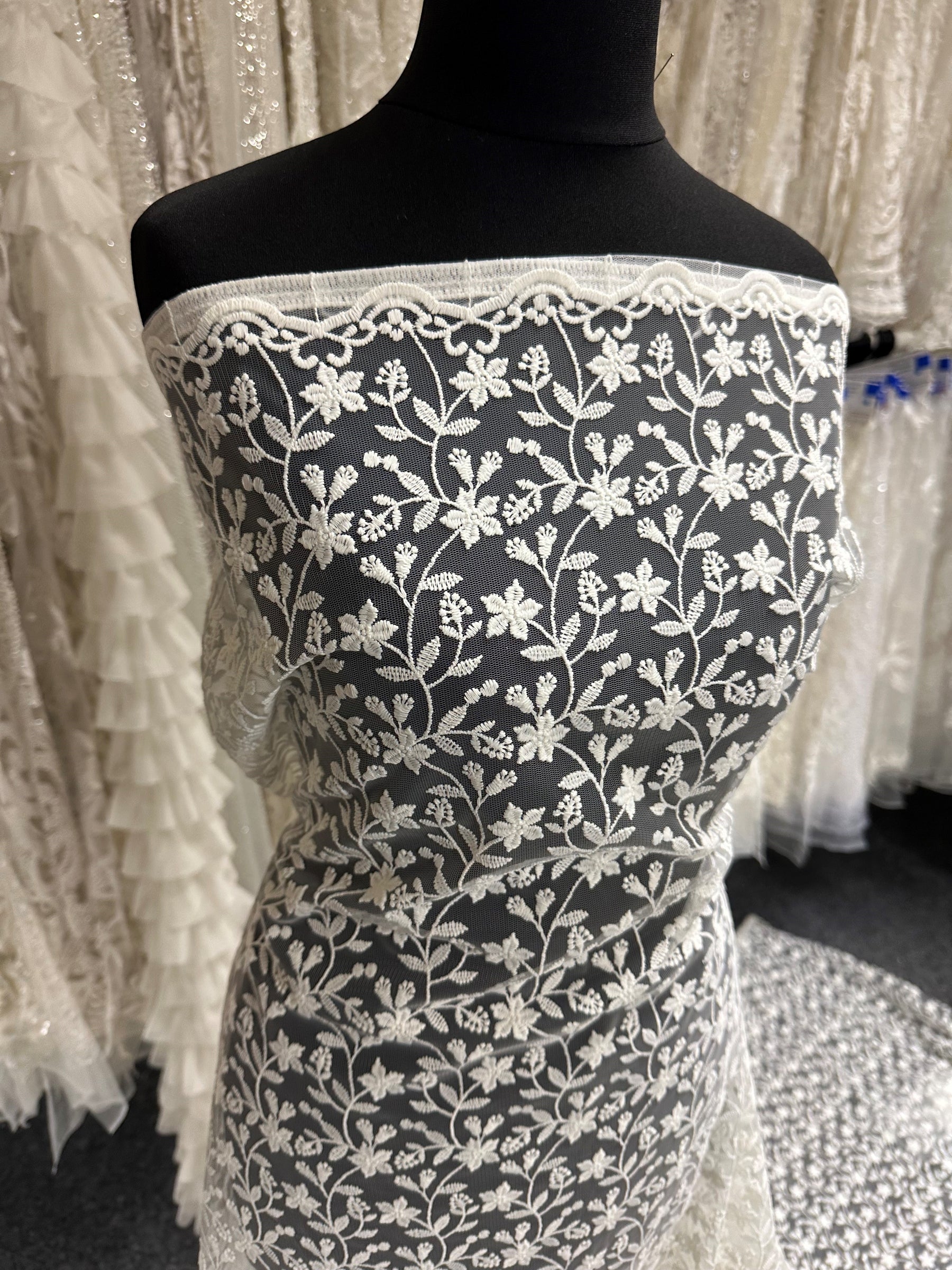 Ivory Embroidered Flower Lace - Lizzy