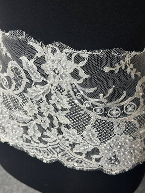 Ivory Beaded Lace Trim - Apple