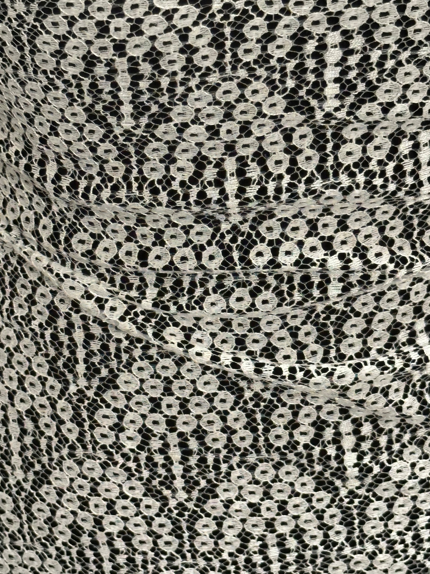 Ivory Chantilly Lace - Bentley