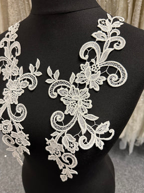 Ivory Guipure Lace Appliques - Acute