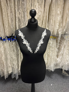 Ivory Beaded Lace Appliques - AP 254 (CF)