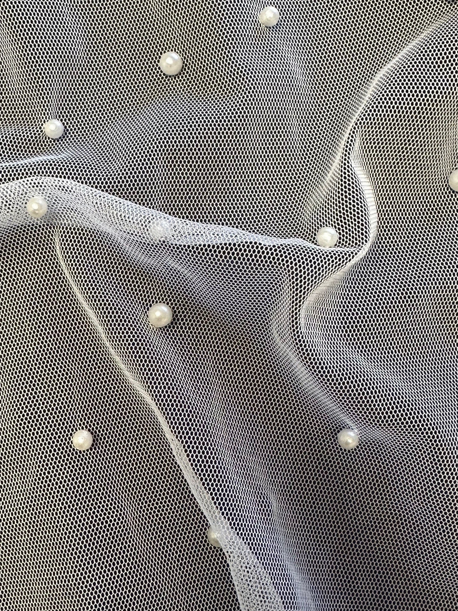 Ivory Pearl Tulle - Cassis (CF)