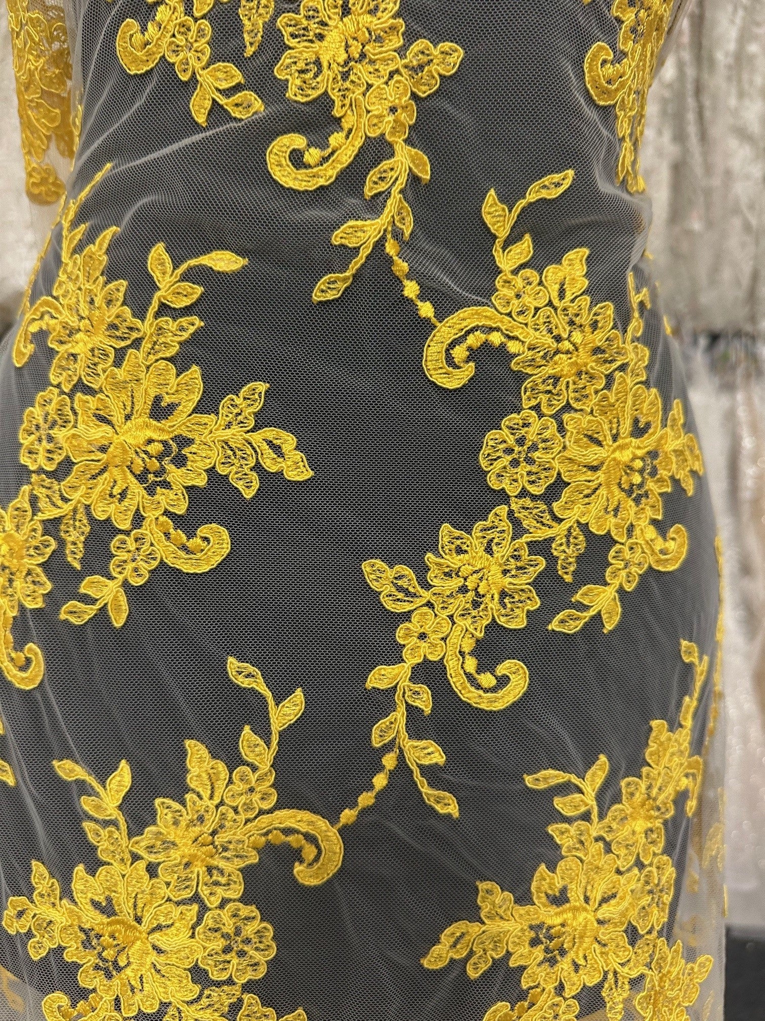 Yellow Lace - Adele