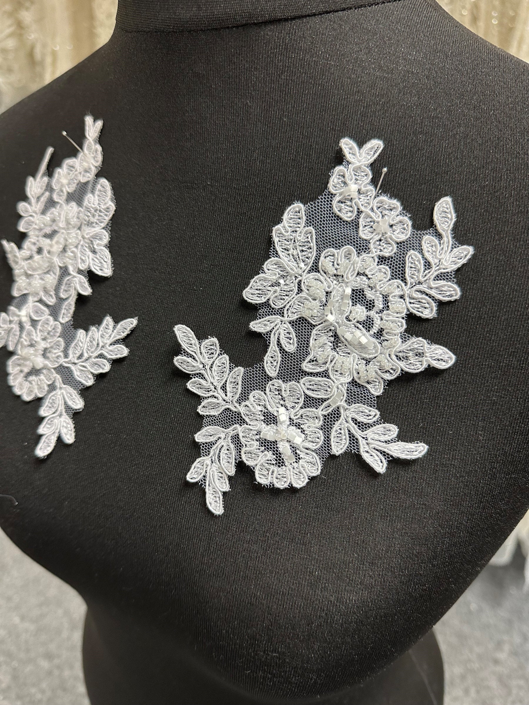 White Beaded Lace Appliques - Noisy