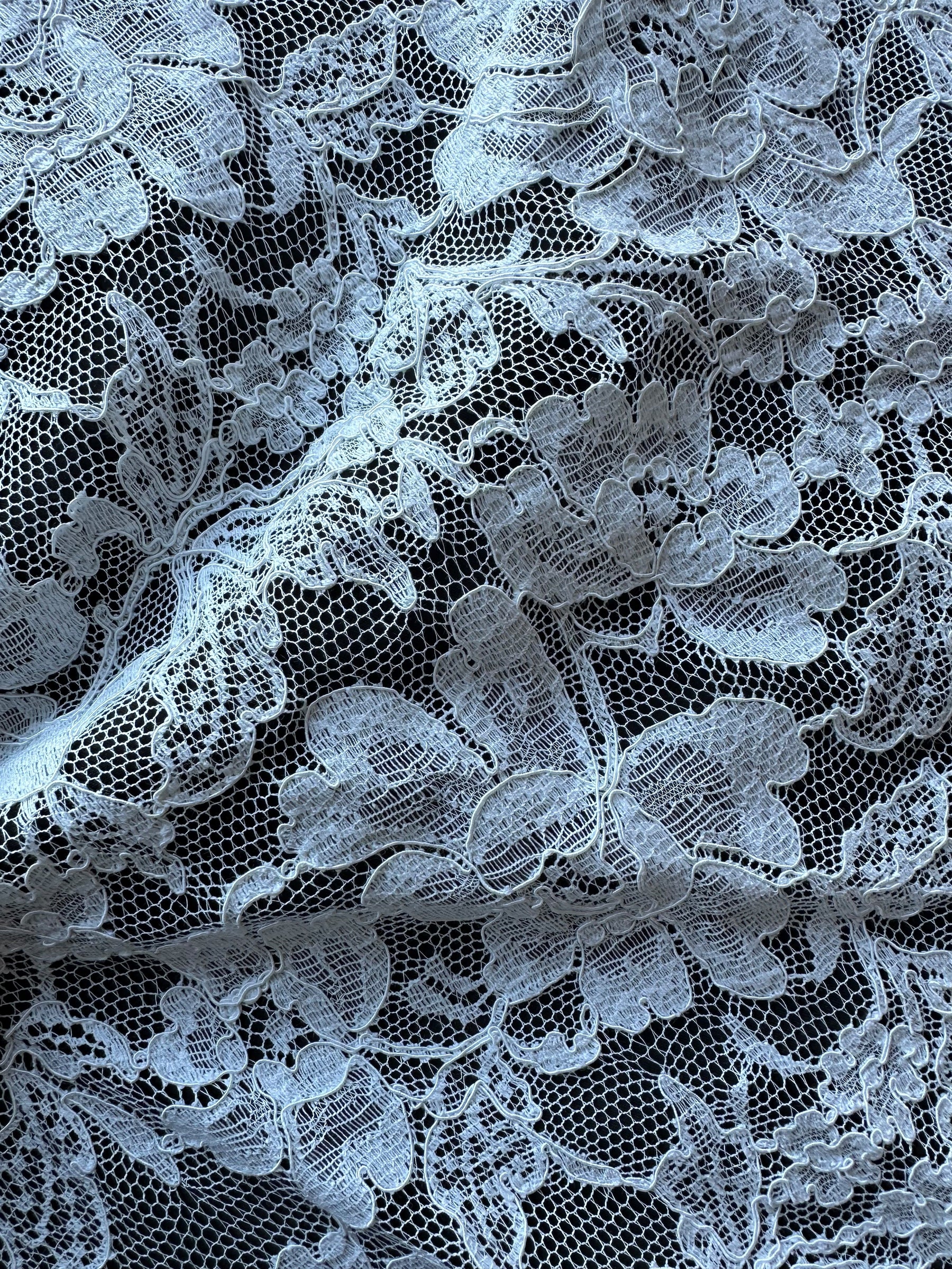 Ivory Corded Chantilly Lace - Grusso