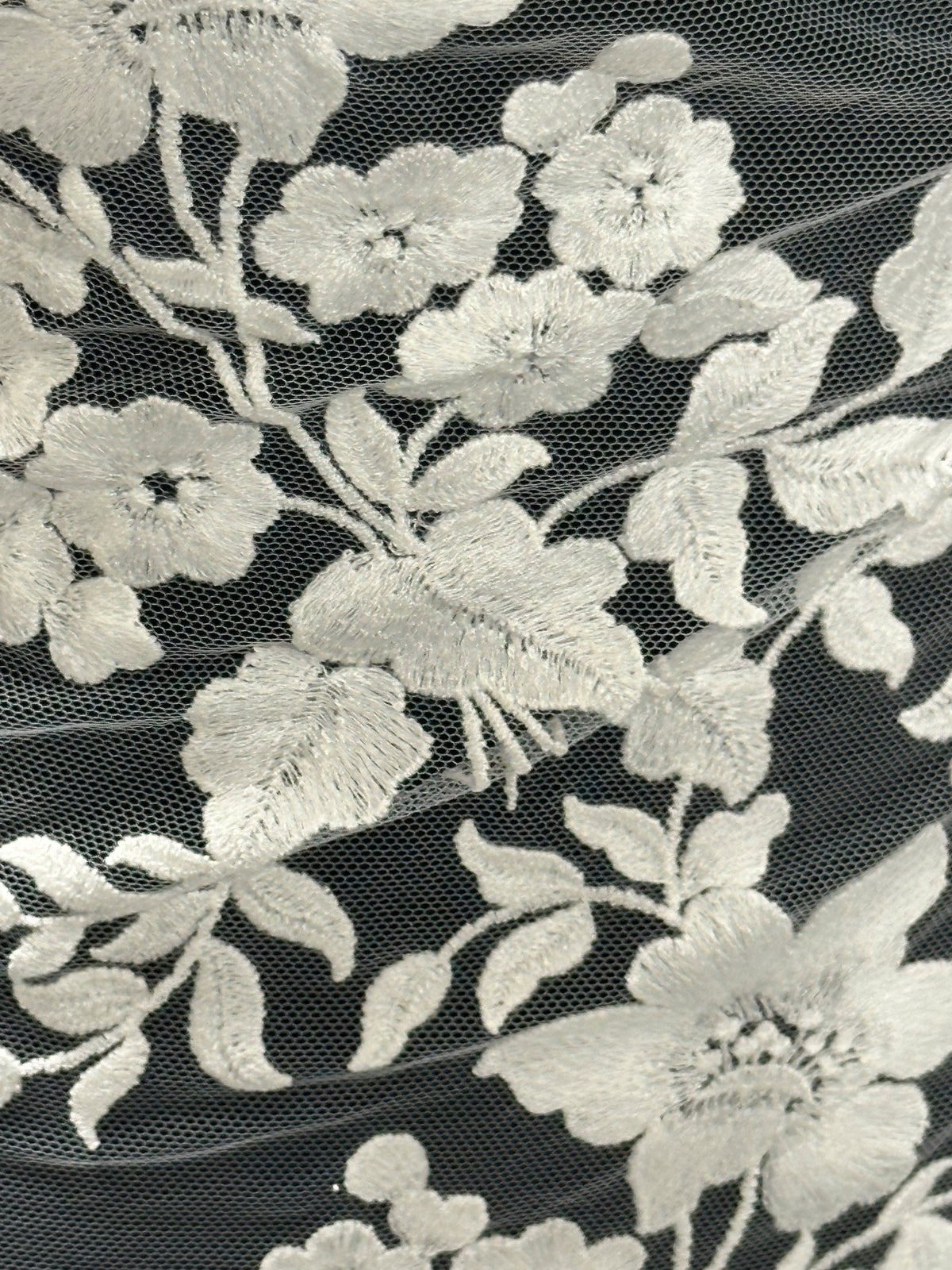Ivory Trailing Flower Lace - Georgina (CF)