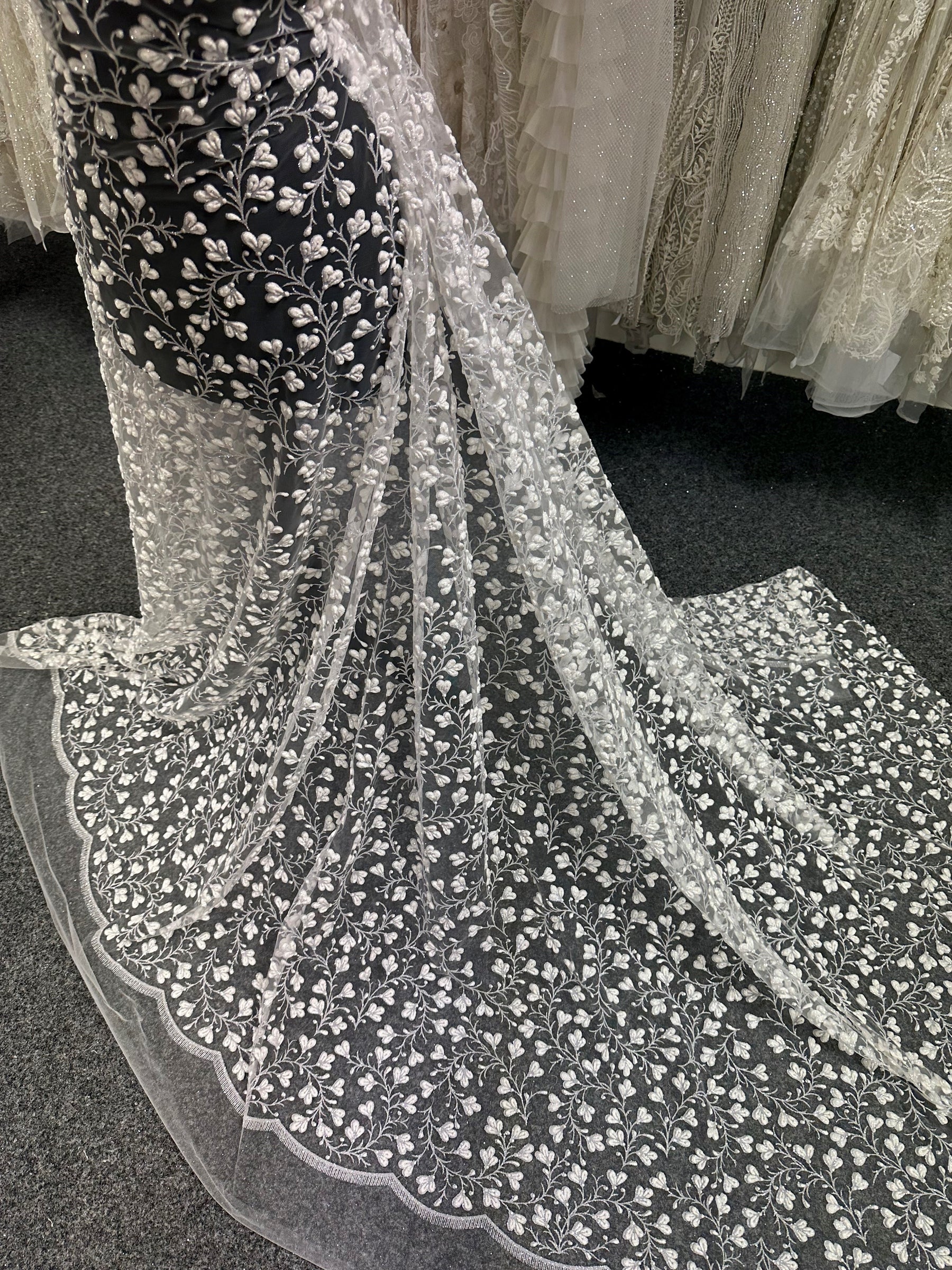 Ivory Glitter Puff Lace - Kinetic