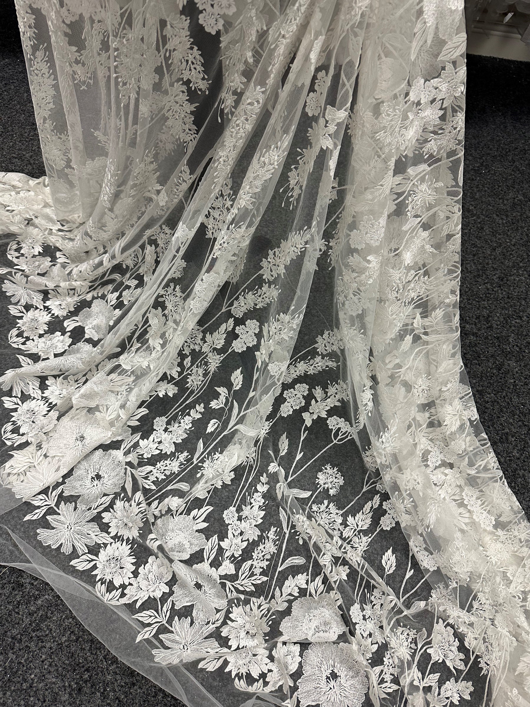 Ivory Embroidered Lace - Genby