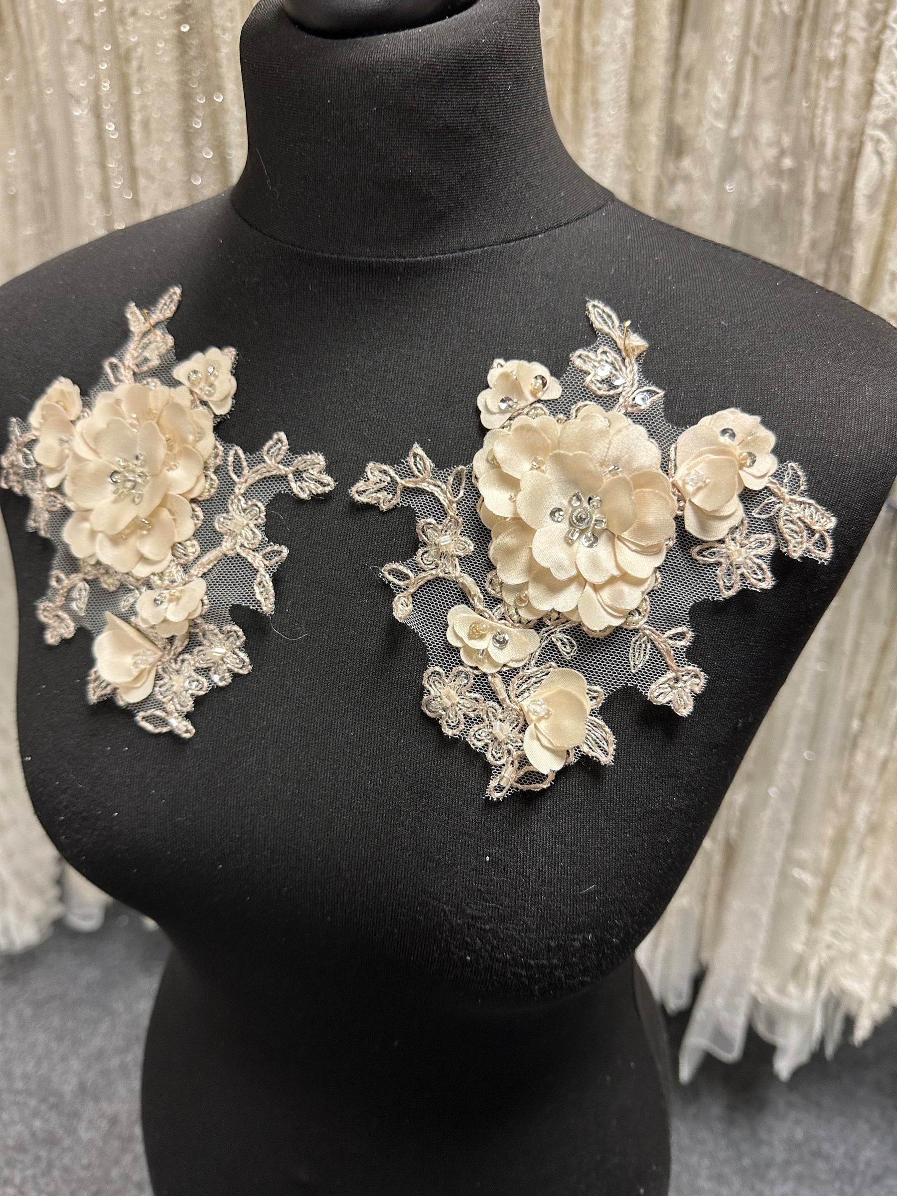 Champagne Beaded 3D Lace Appliques - T286