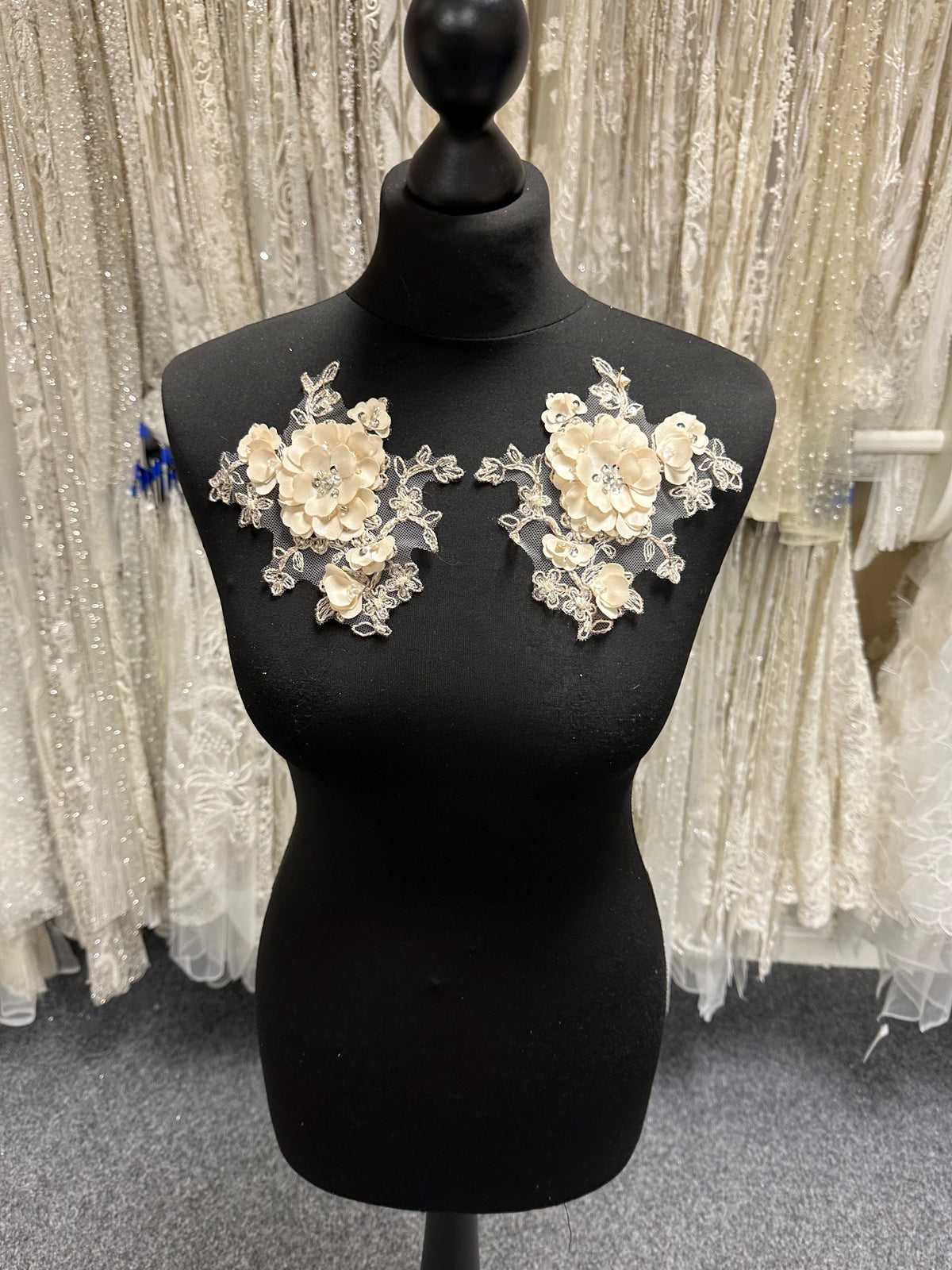 Champagne Beaded 3D Lace Appliques - T286