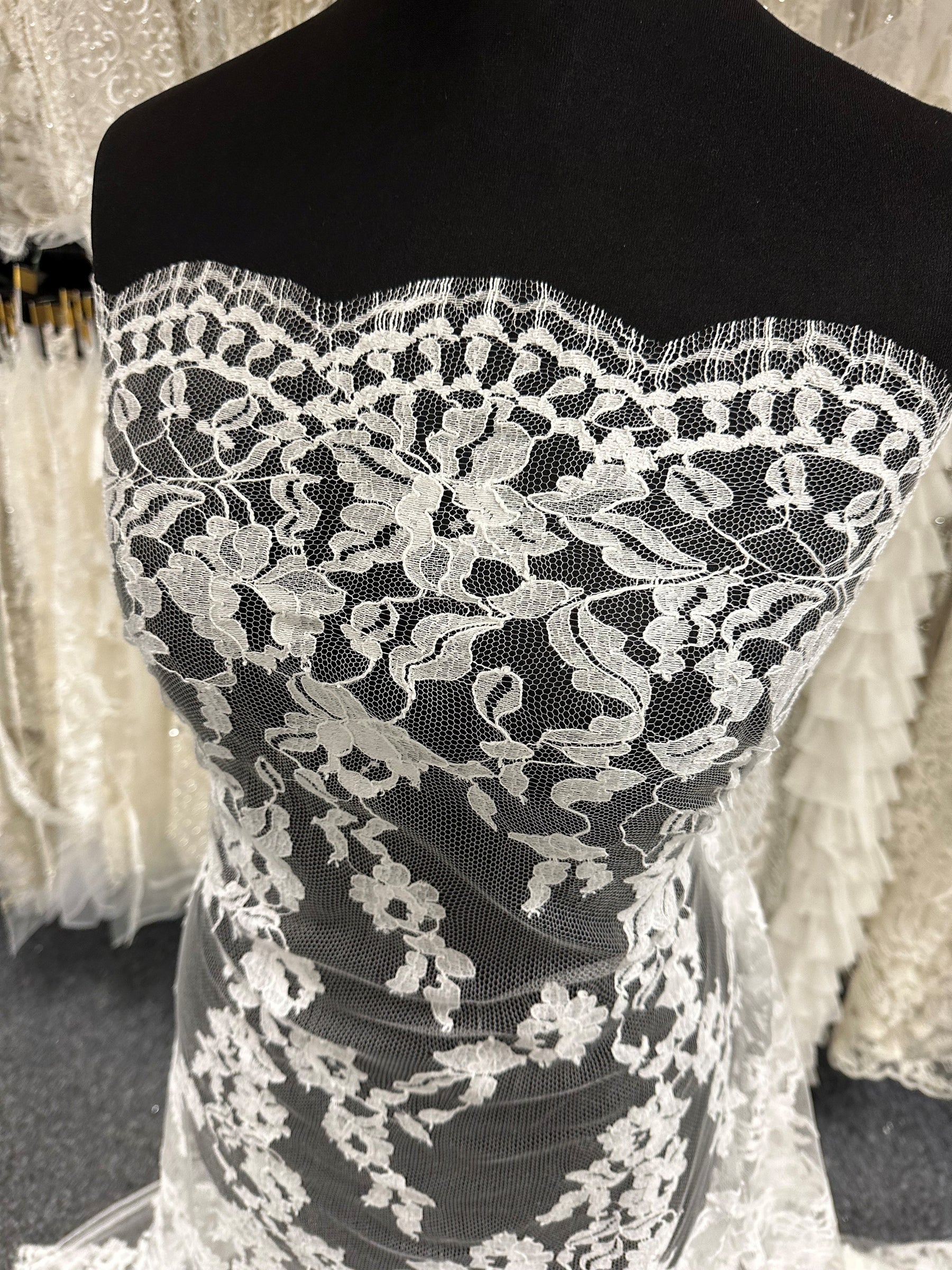 Ivory Chantilly Lace - Crew