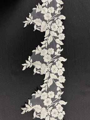 Ivory Sequin Lace Trim - Giddy