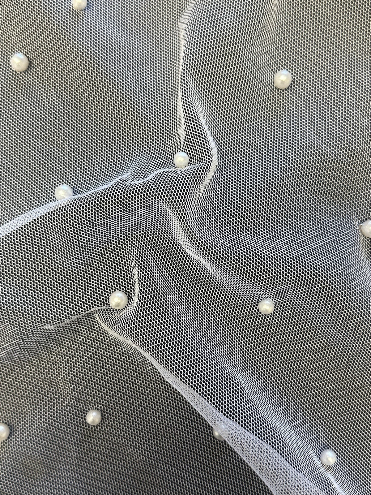 Ivory Pearl Tulle - Cassis (CF)