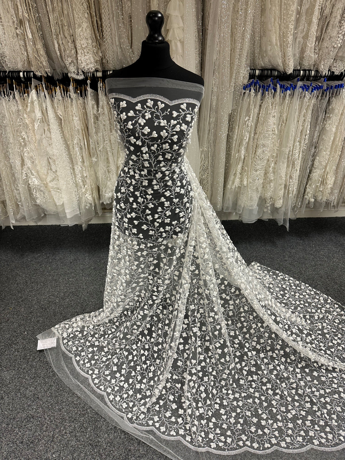 Ivory Glitter Puff Lace - Kinetic