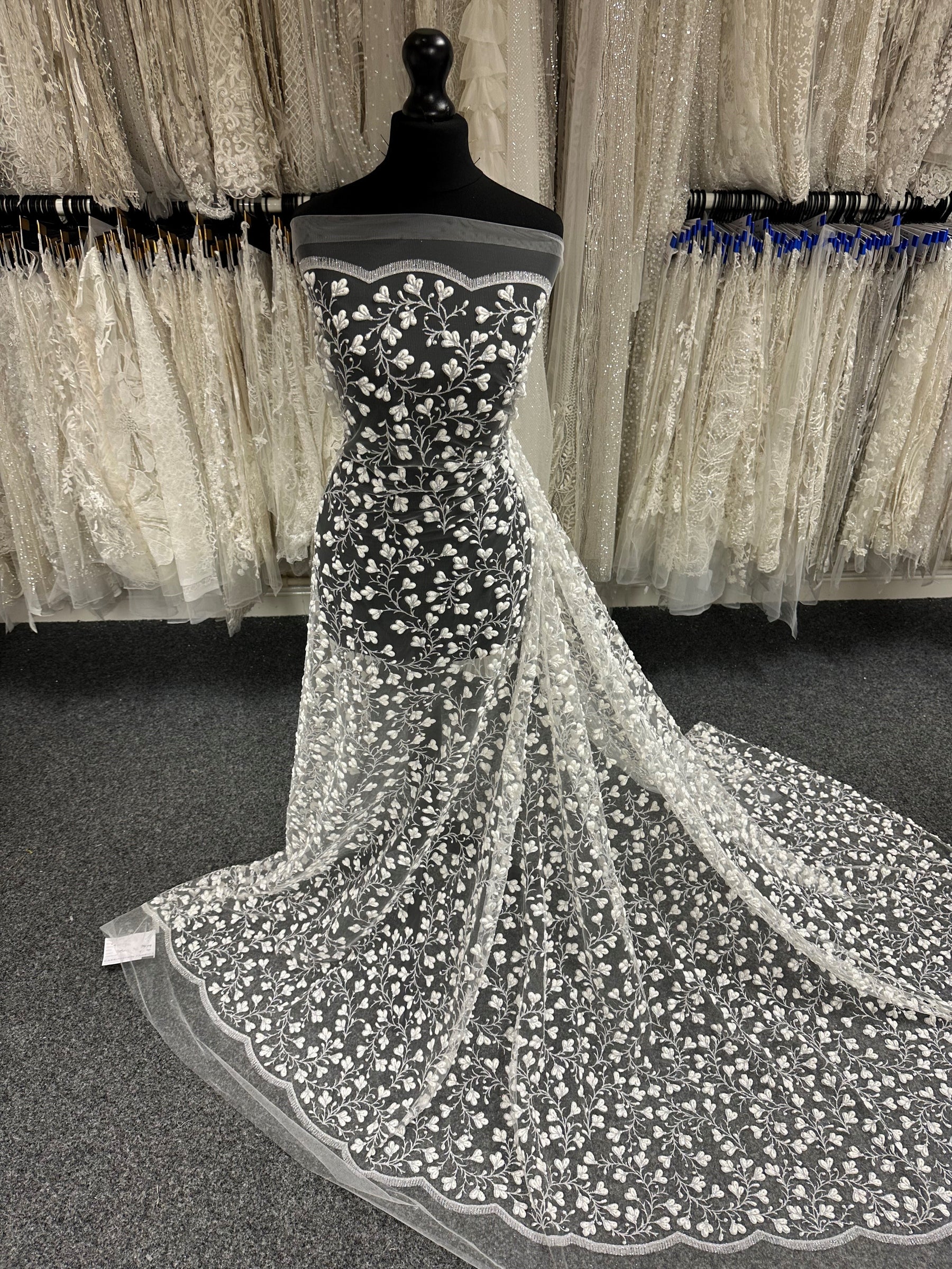 Ivory Glitter Puff Lace - Kinetic