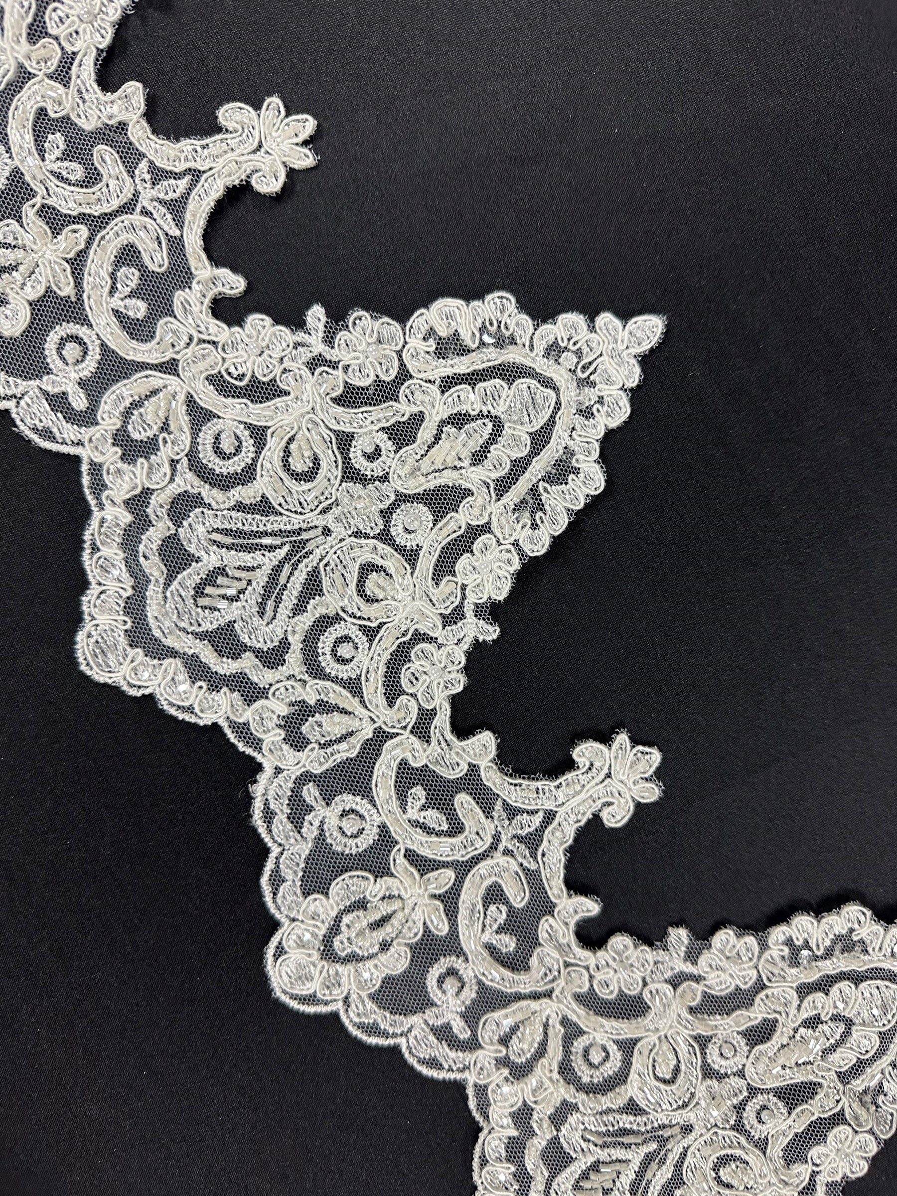 Ivory Beaded Lace Trim - Ziggurat