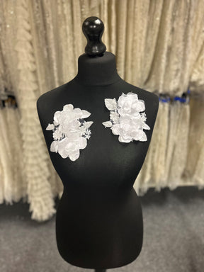 White 3D Lace Appliques - AP 2029 (CF)