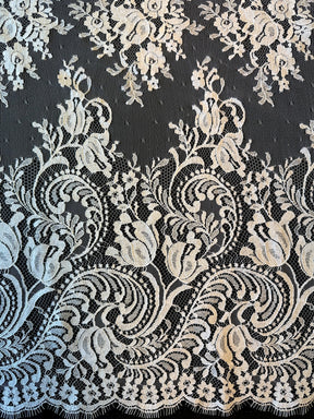 Ivory Chantilly Lace - Tove