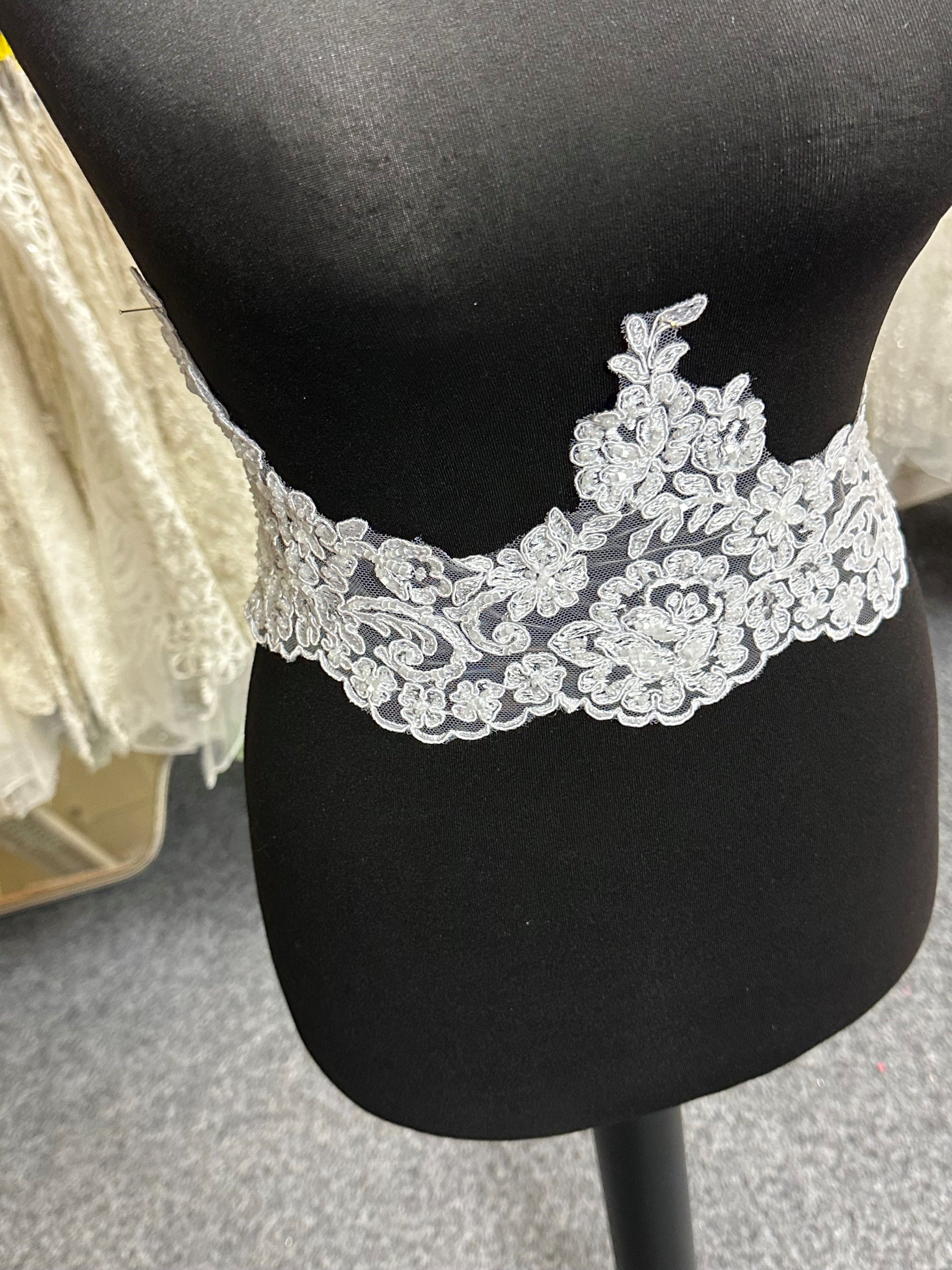 White Beaded & Corded Lace Trim - Noisy