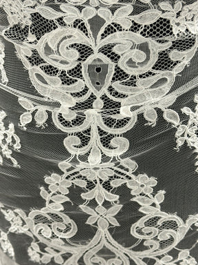 Ivory Corded Chantilly Lace - Raleigh