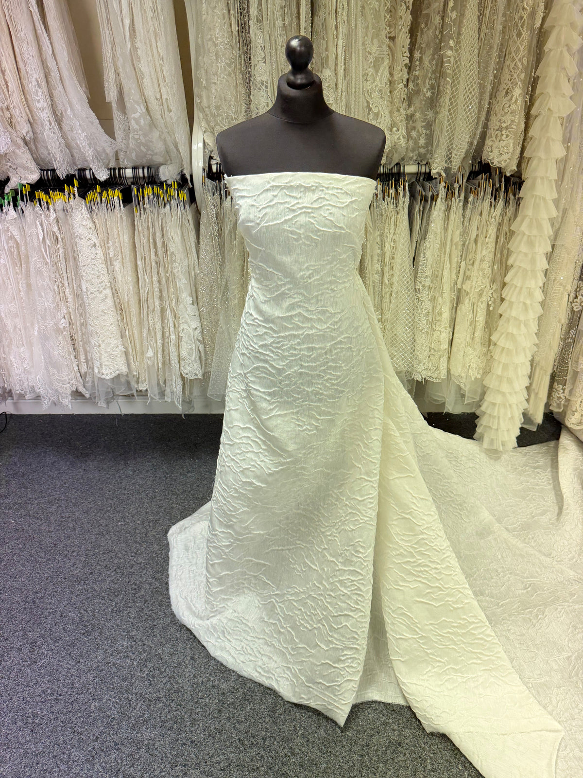 Ivory Italian Cloqué Brocade - Harlem