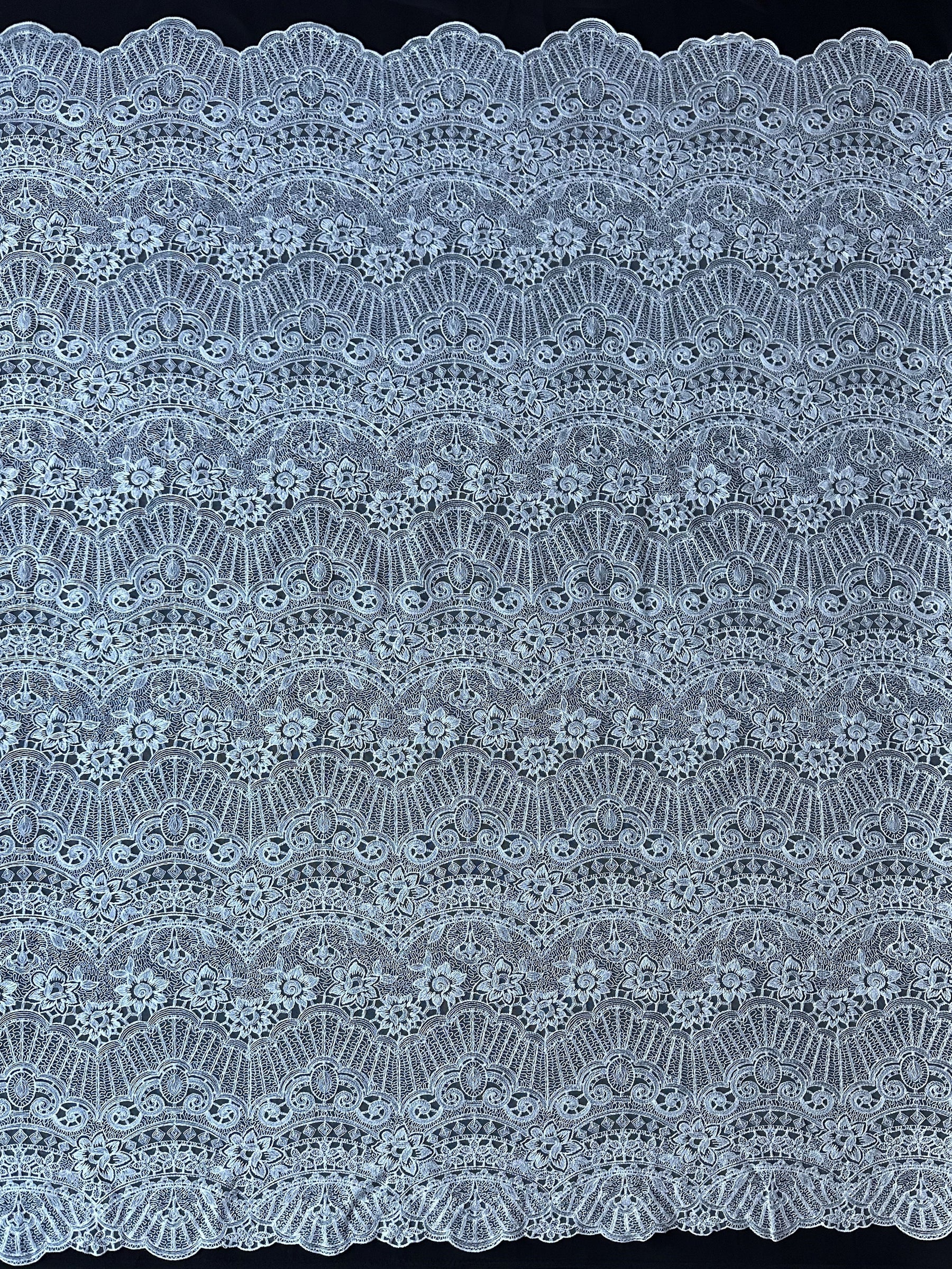 Ivory Embroidered Lace - Tremendo