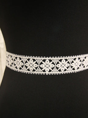 Ivory Lace Trim - Hickory