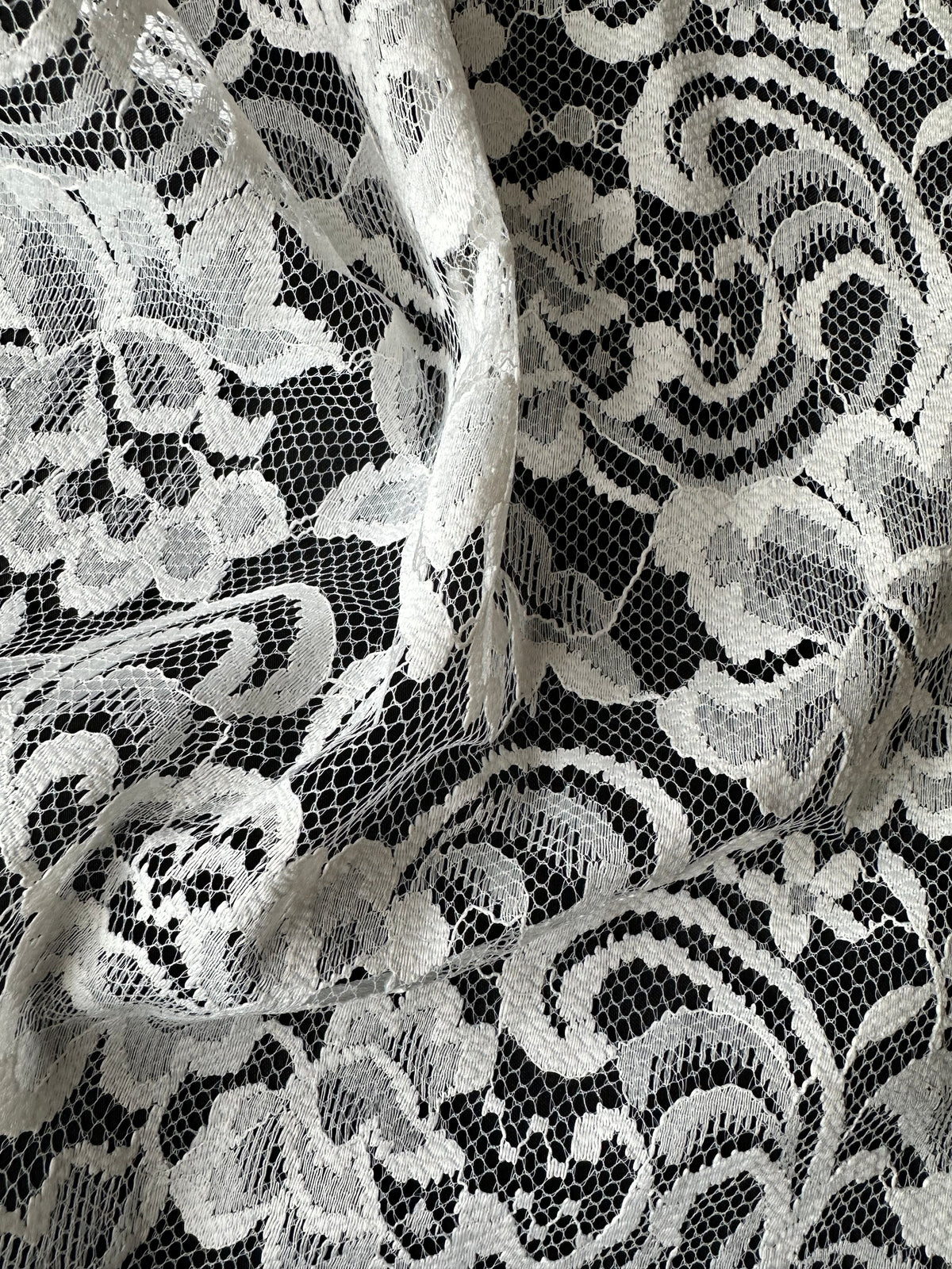 Ivory Lace - LA1008